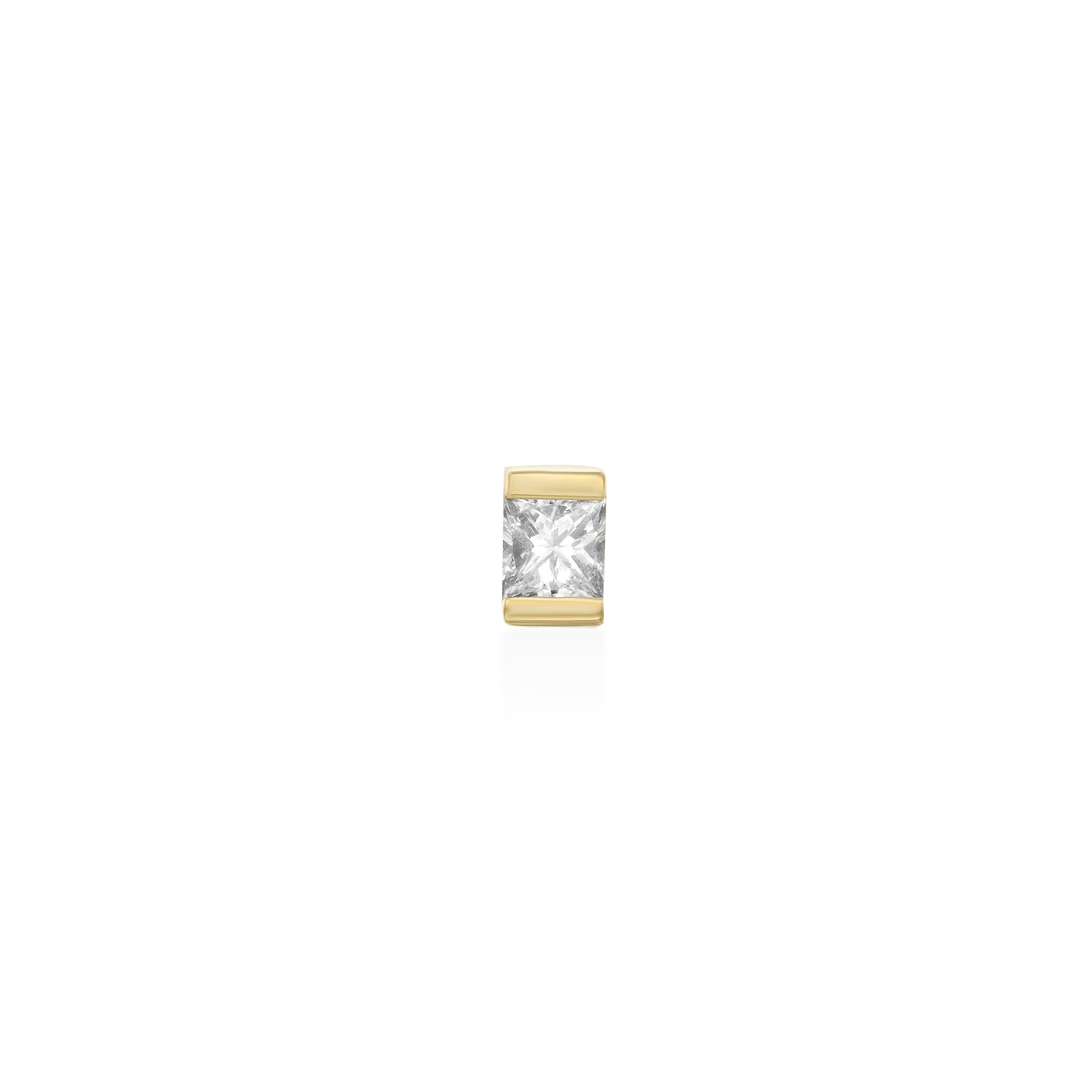 Princess piercing earring with white diamond