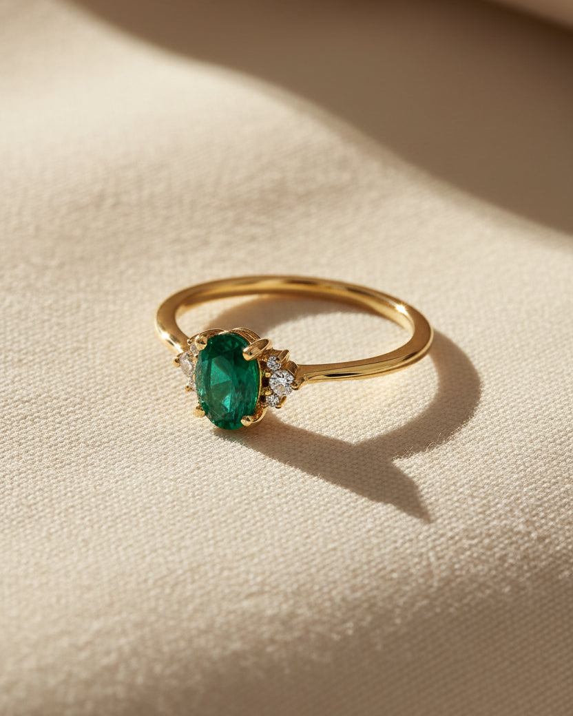 Ella Ring with Emerald and Diamonds