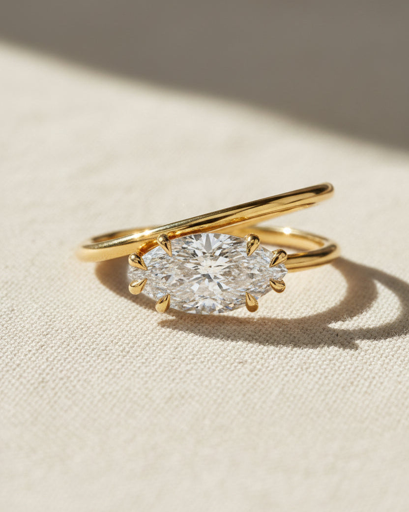 Alberta ring With Marquise White Diamond