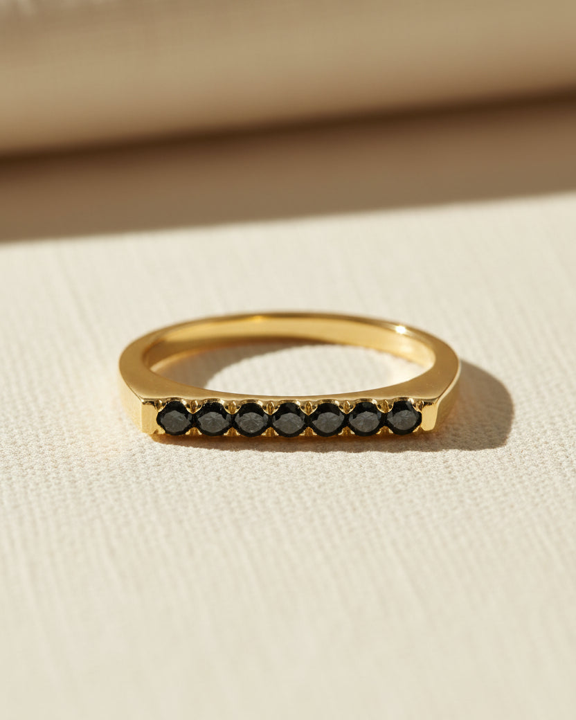 Carrie Gold Ring Black Diamonds