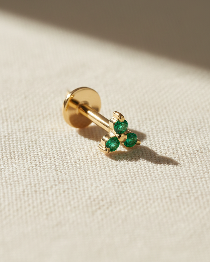 Mini Grace Piercing Earring With Emerald