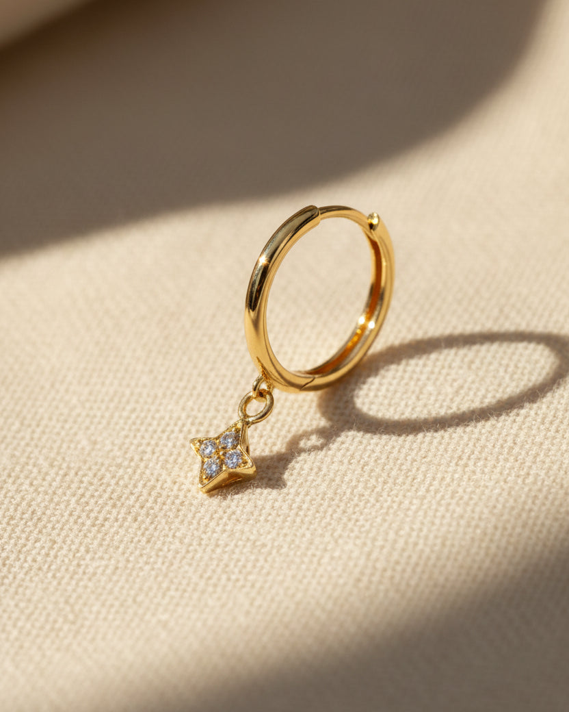 kelly hoop venus white diamond gold earring