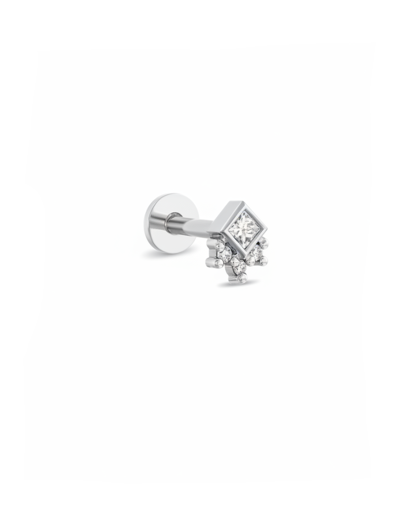 Veronica piercing earring with white diamonds