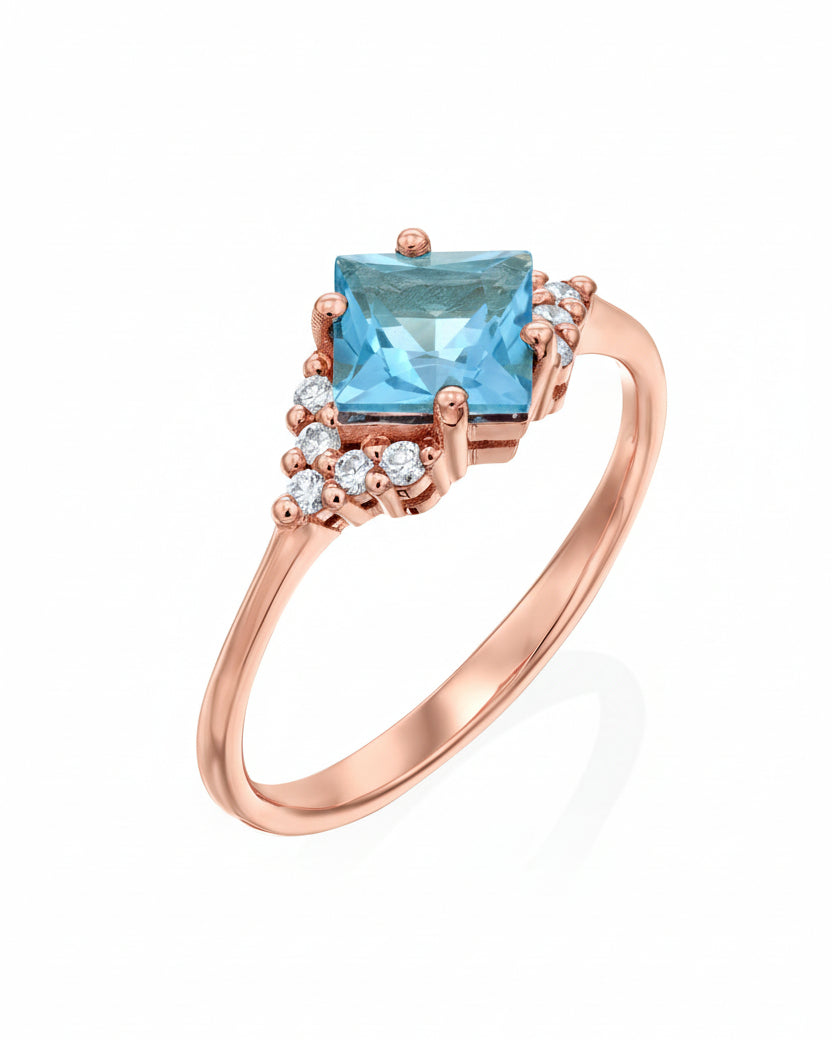 Juliette Ring With Diamonds and Blue Topaz - Swiss