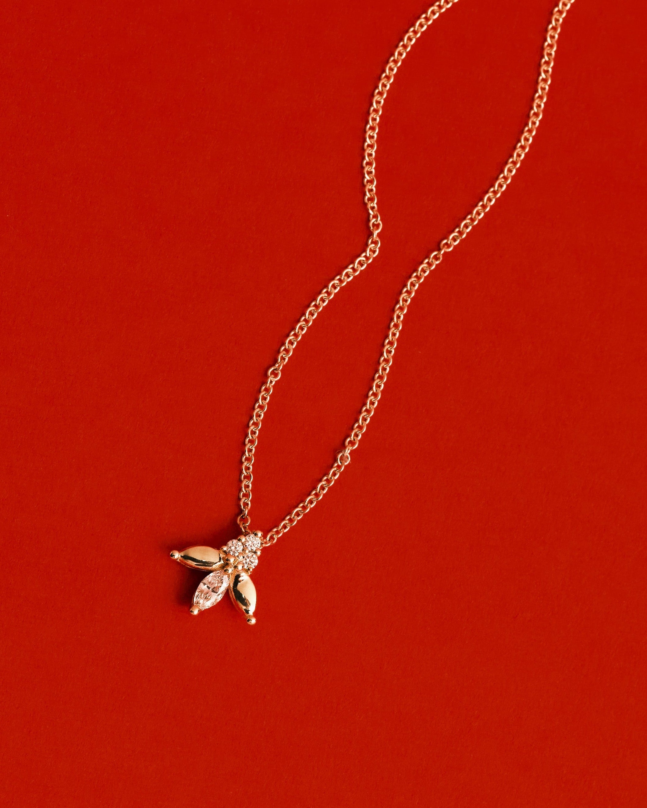 Jeanne Poisson Necklace Center Diamond