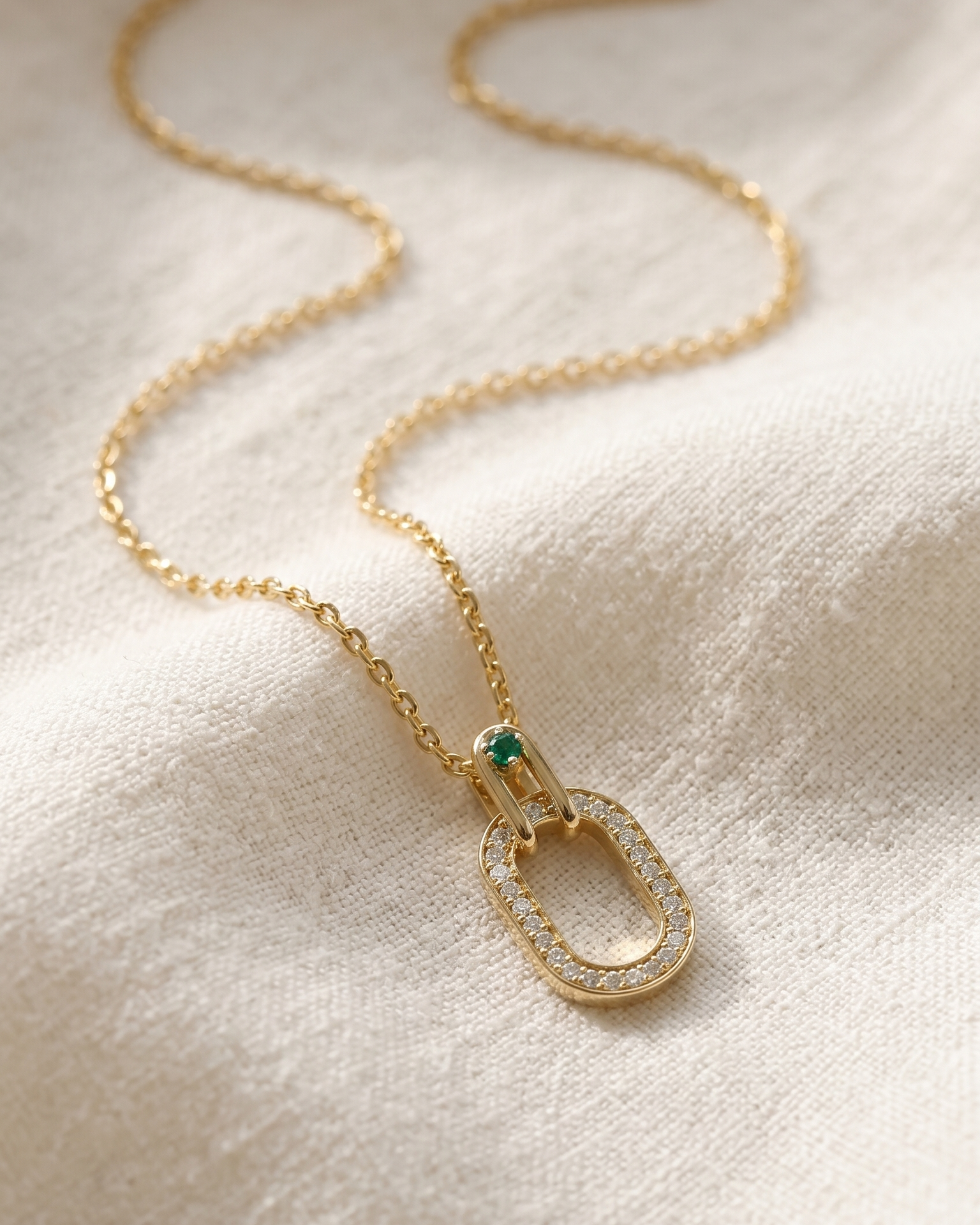 Necklace 01 - Emerald & White Diamonds