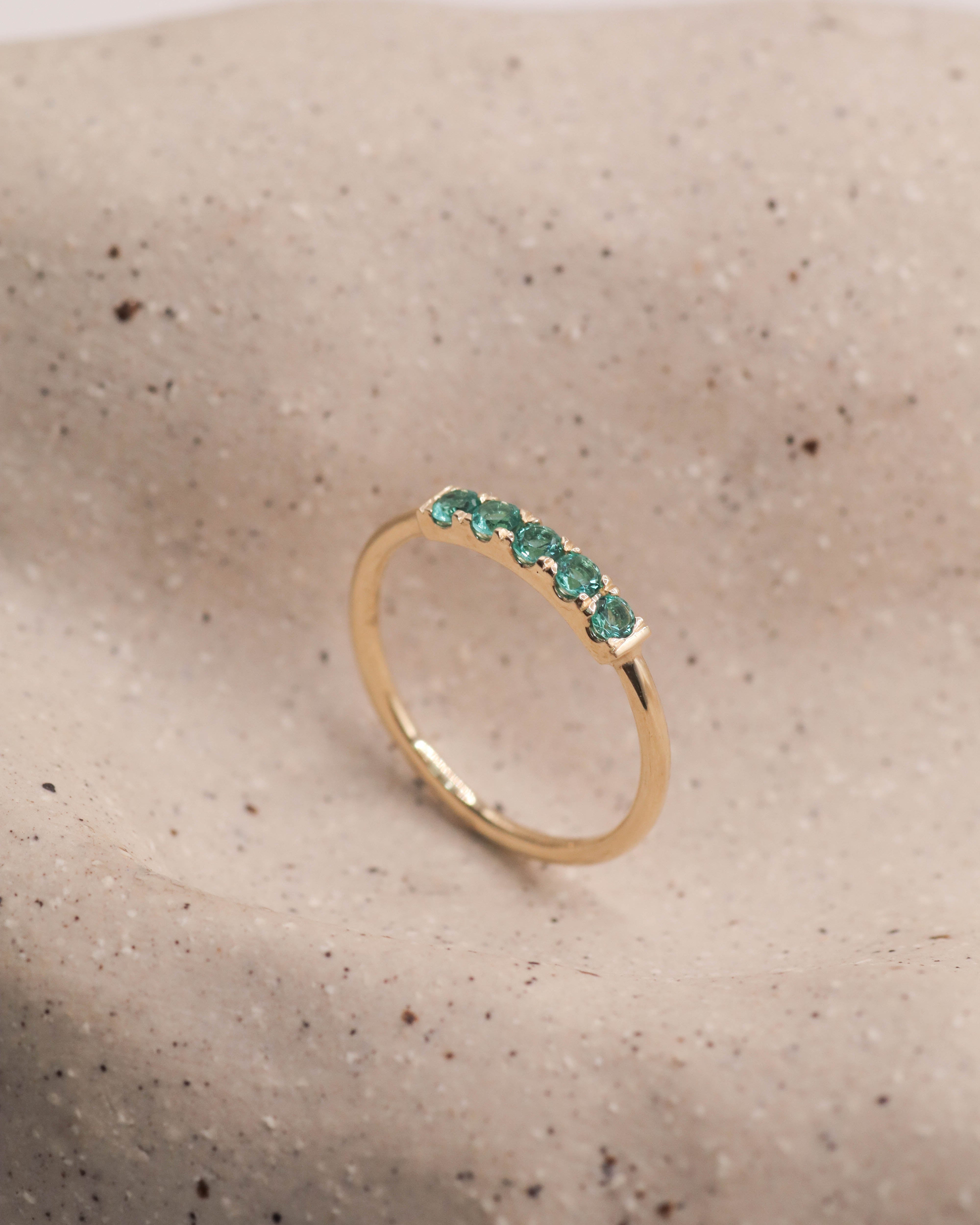 Candy Gold Ring With Emerald