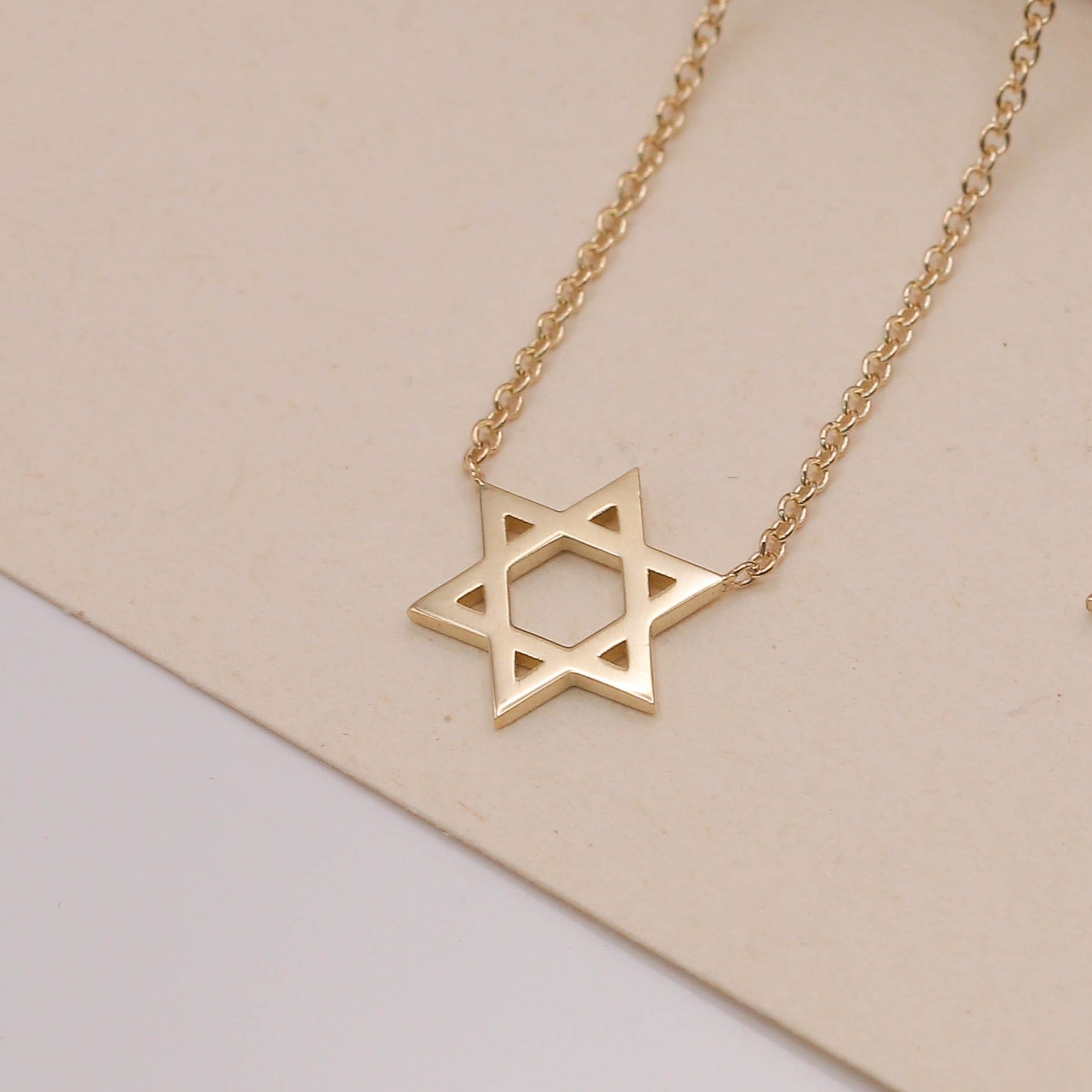 Gold chain with on sale star of david