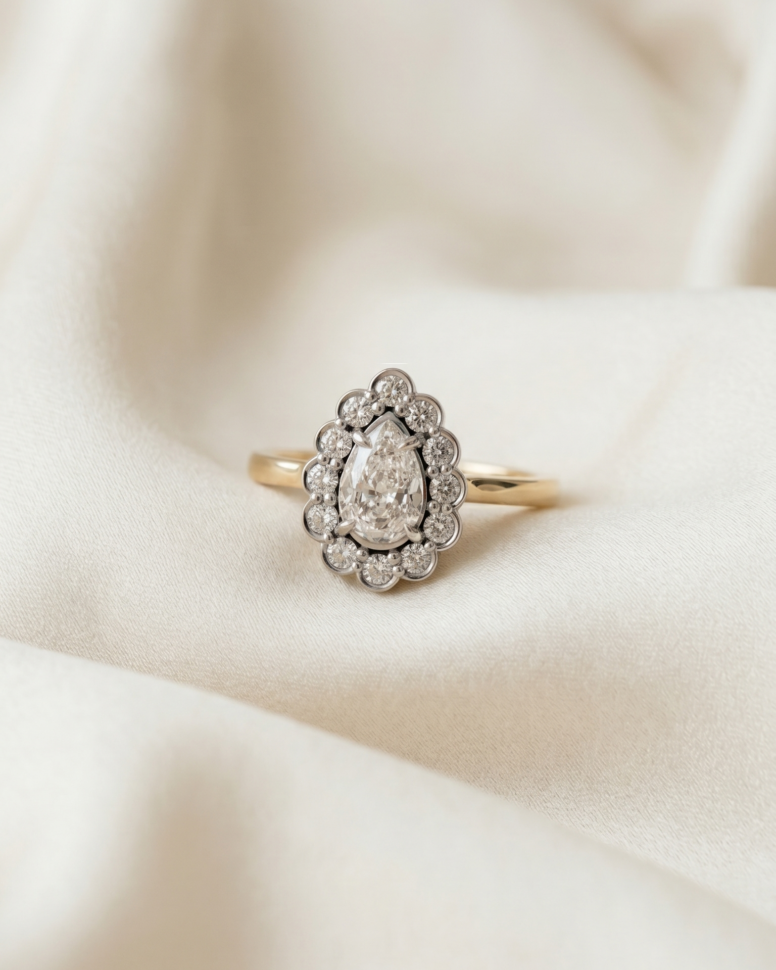 Marie Antoinette Gold Ring White Diamonds