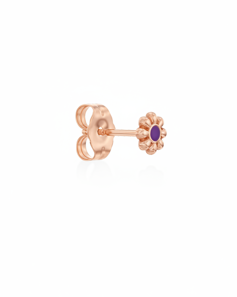 Gold daisy flower earring