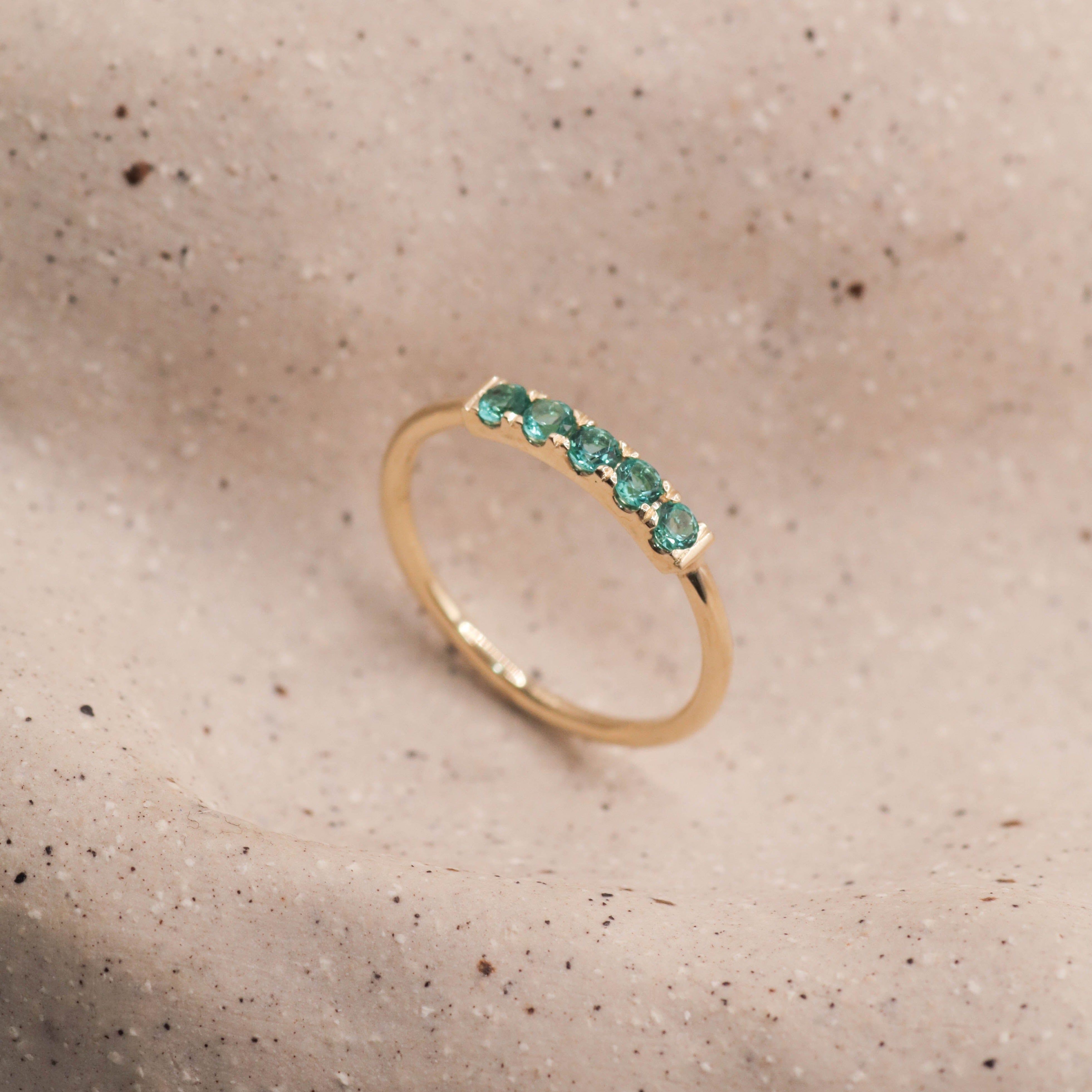 Candy Gold Ring With Emerald