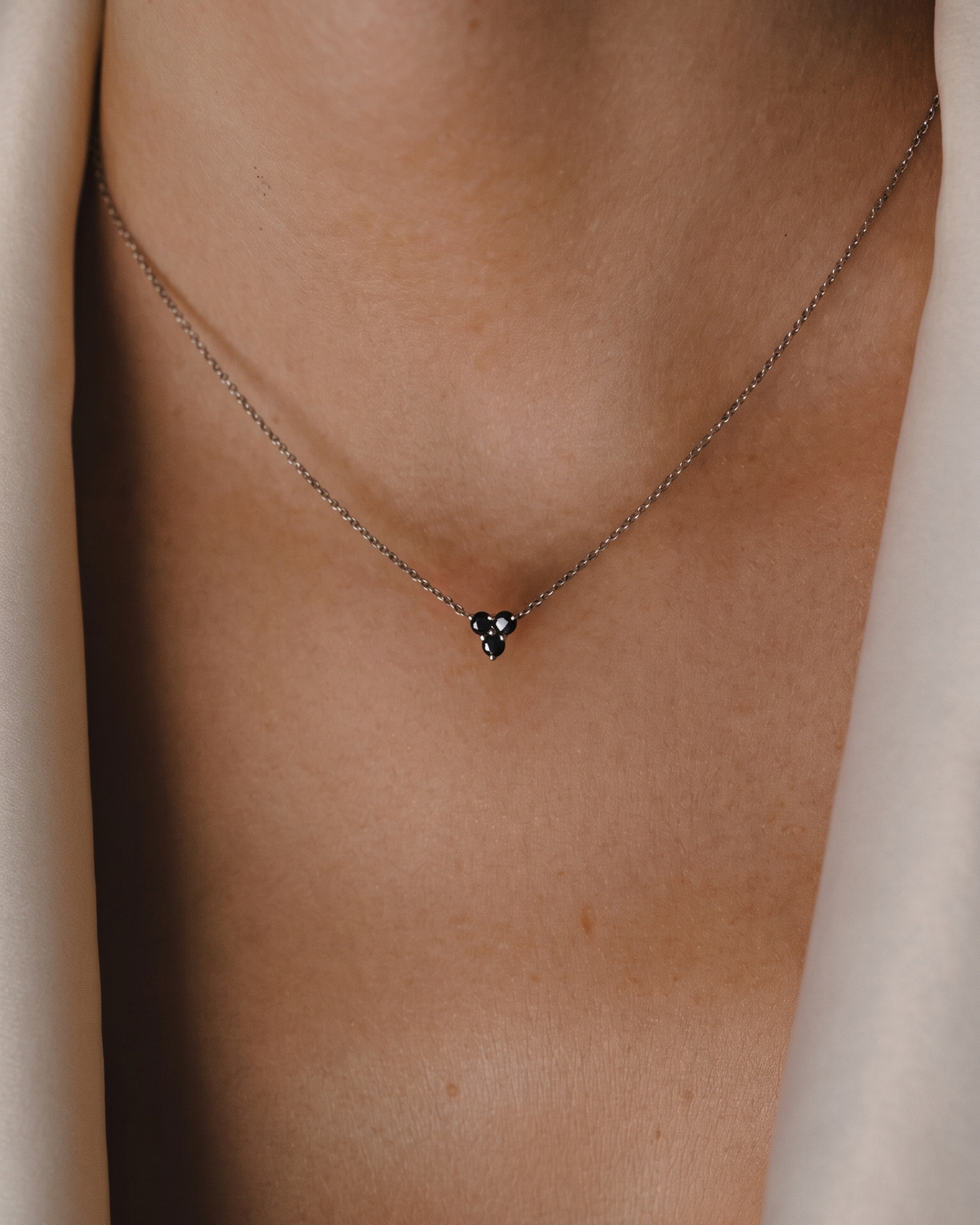 Grace Necklace Black Diamonds