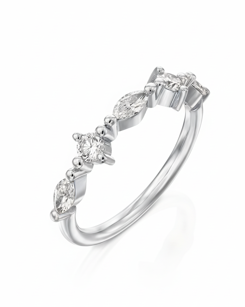 Lir Gold Ring with White Diamonds