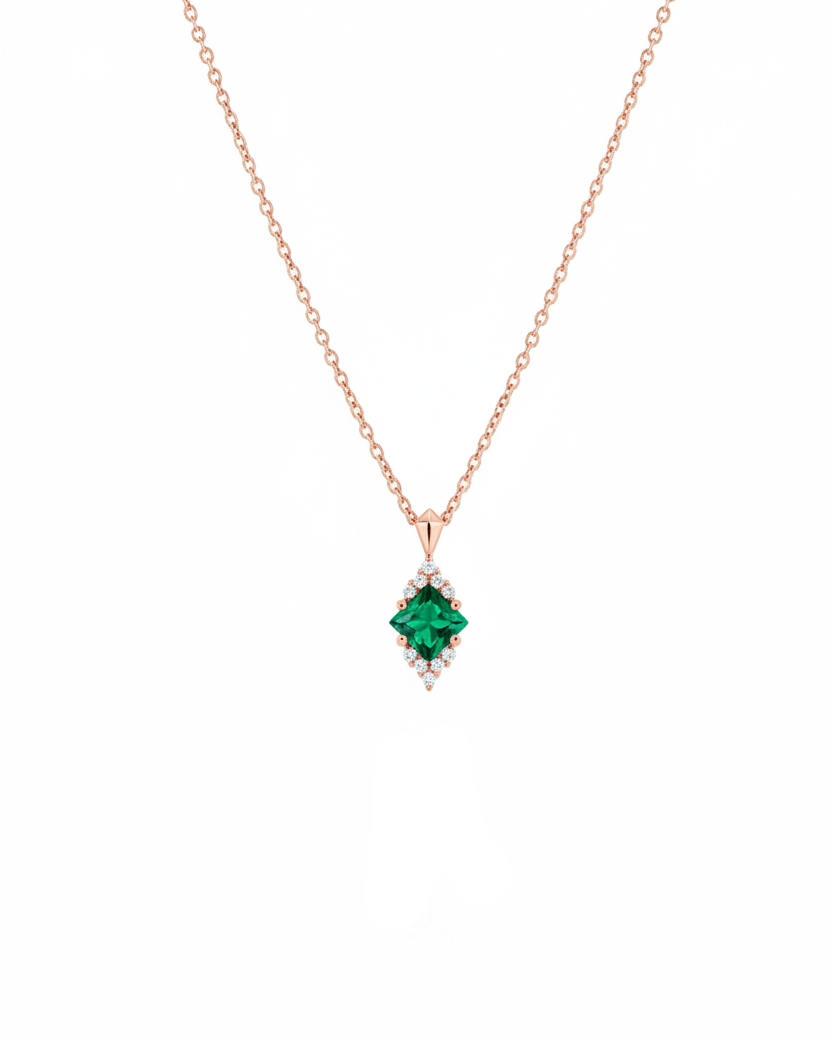 Juliette Necklace With Diamonds and Emerald