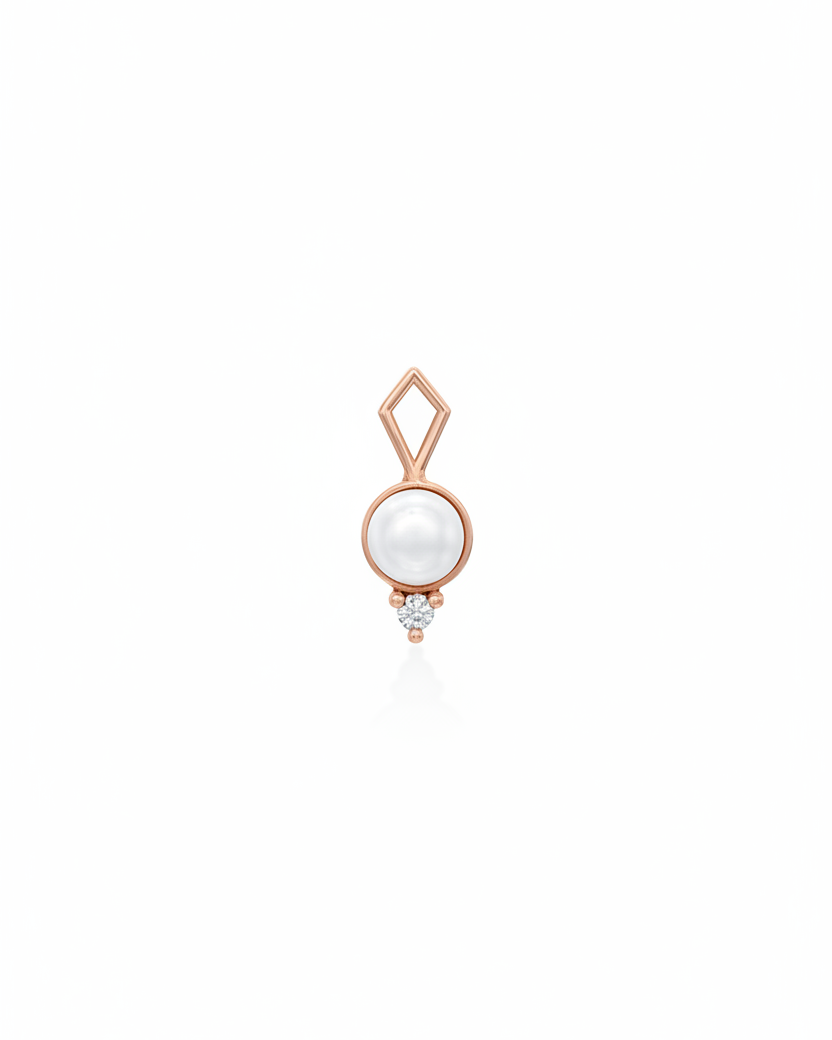 Scarlett charm pearl and diamond