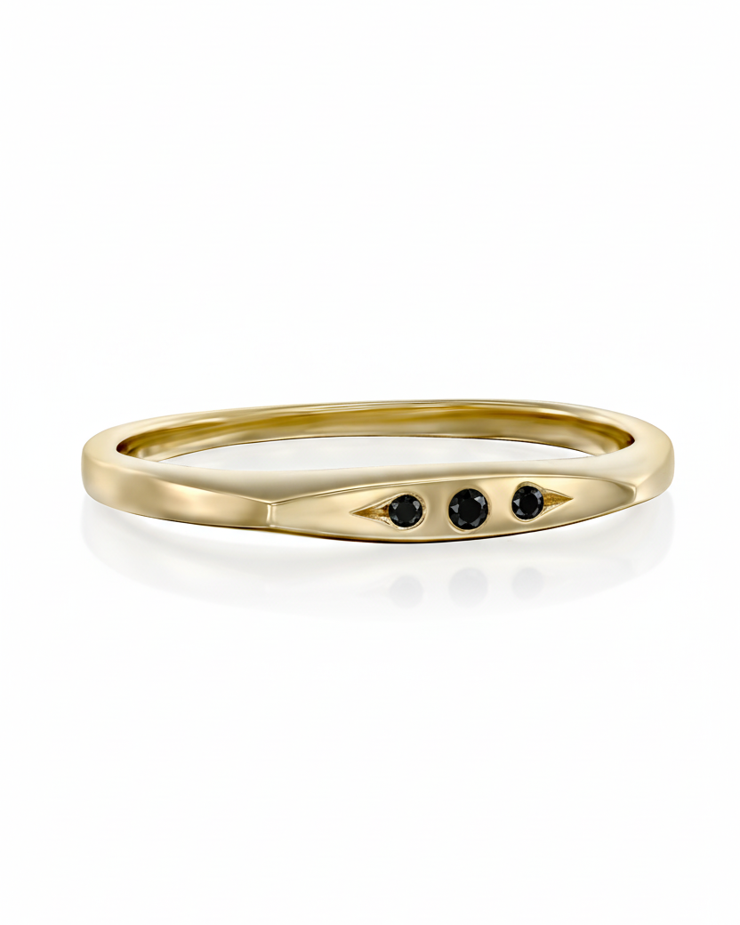 Jackie Gold Ring Three Black Diamonds