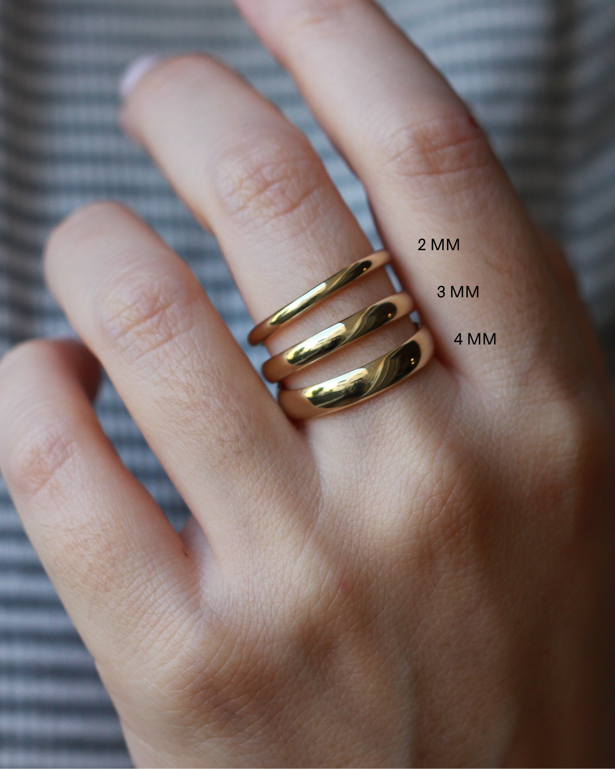 Jessie Gold Wedding Band - 4mm