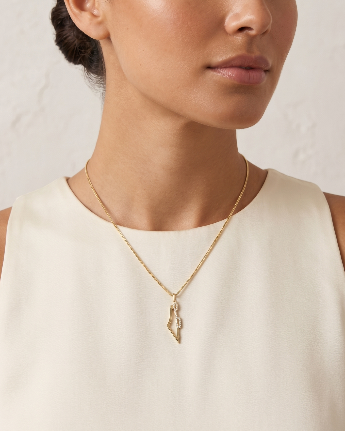 Israel Frame Gold pendant With White Diamonds On the Sea Line