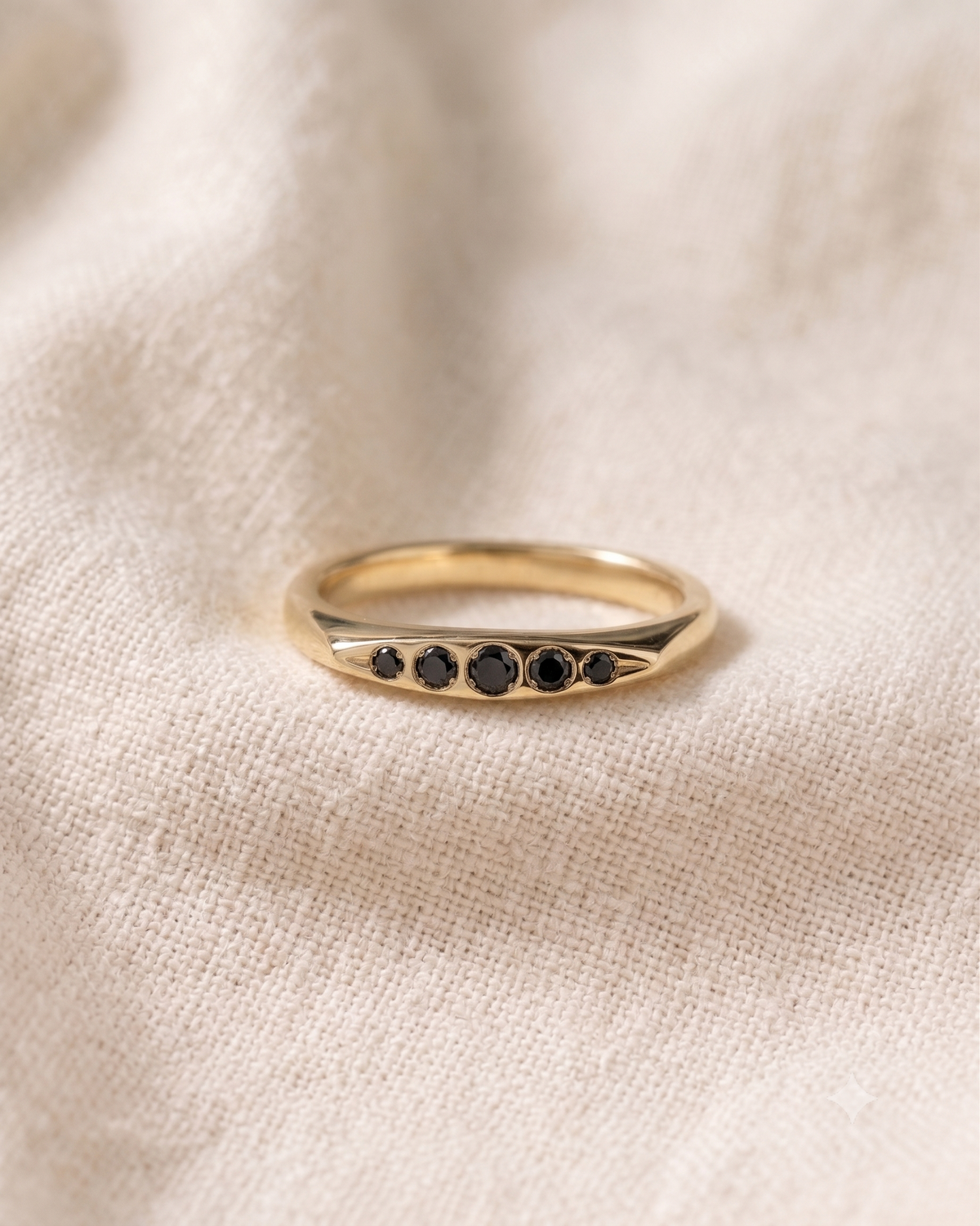 Jackie Gold Ring Five black Diamonds