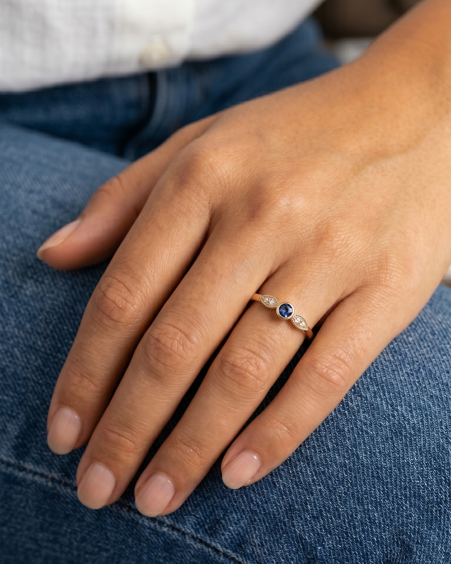 Heleni Ring Sapphire & Diamonds