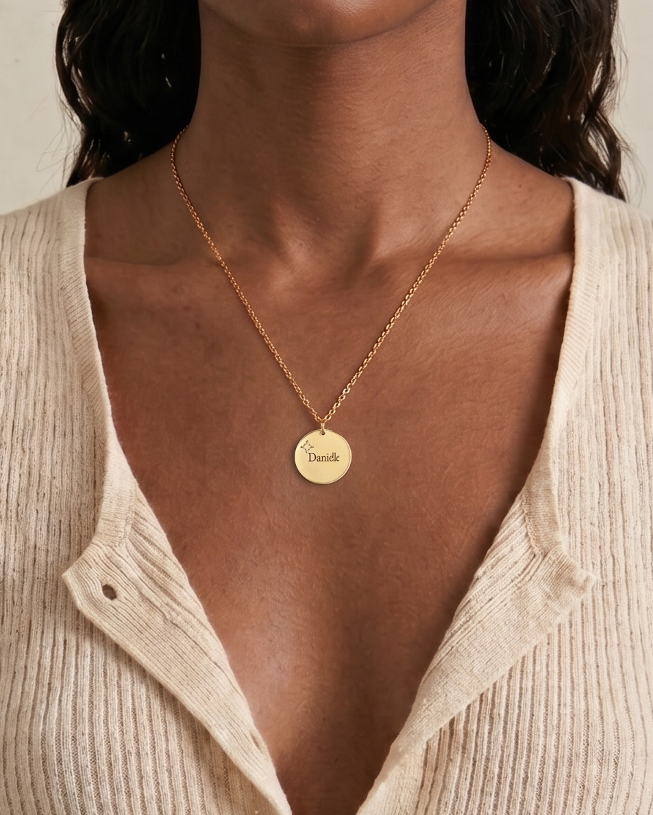 Chiara Gold Necklace with Star Setting & Engraving