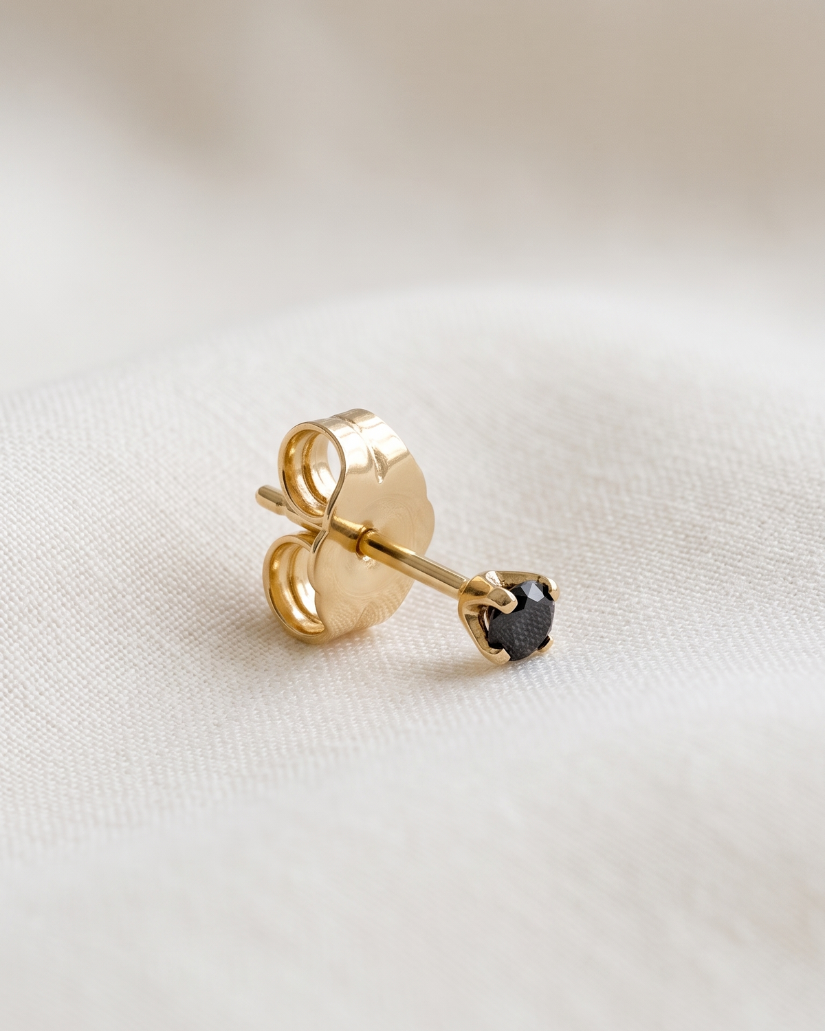 Martina Gold Earring 2mm Black Diamond