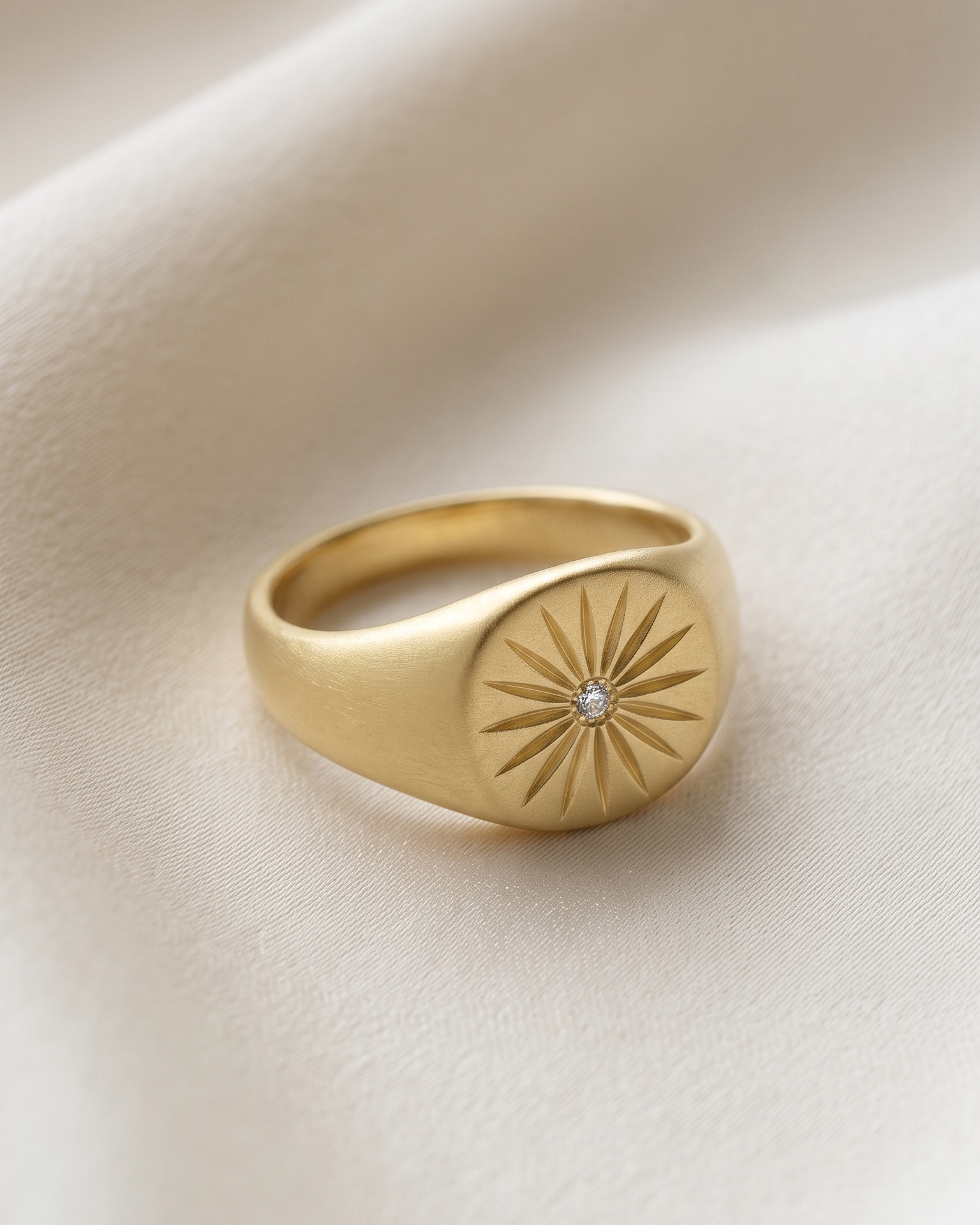 Sunny Gold Ring White Diamond matte