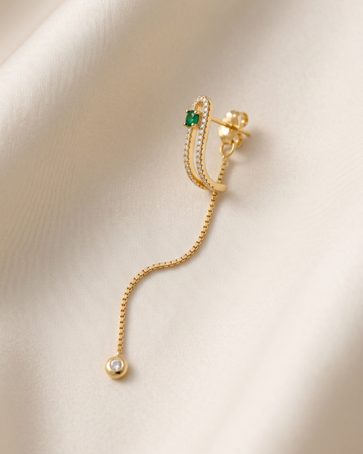 Earring 11 - Emerald & White Diamonds