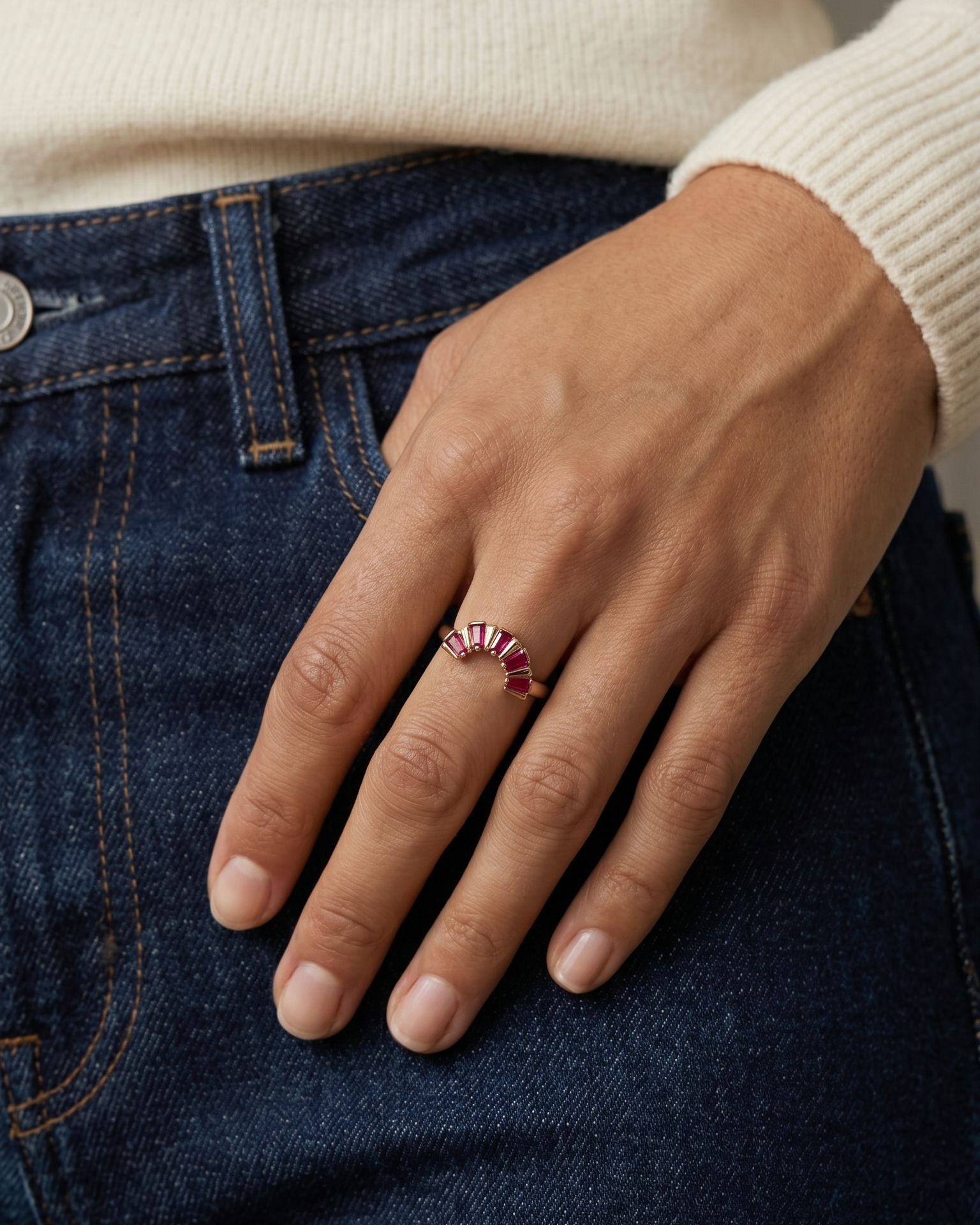 Arch Gold Ring With Ruby