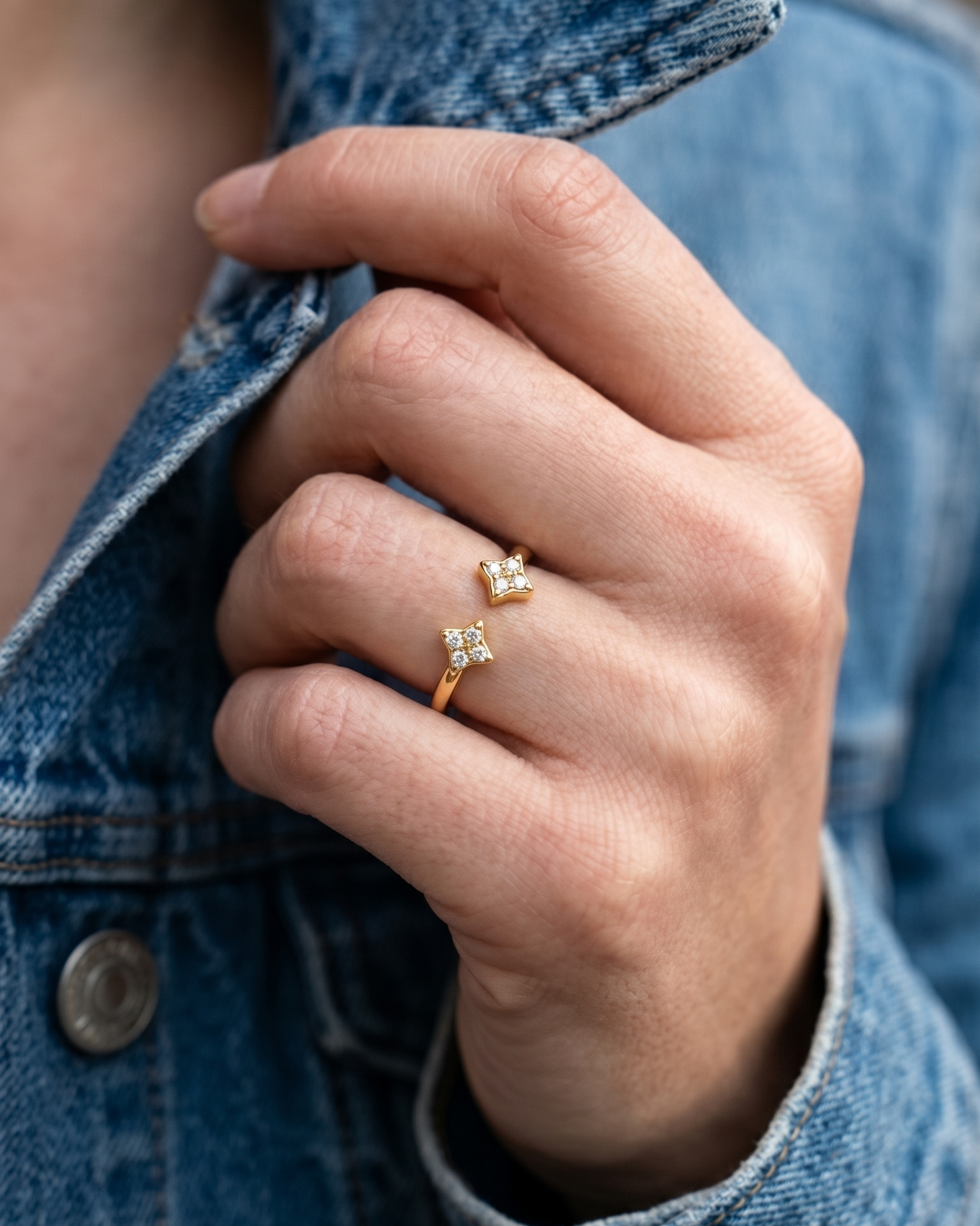 Enlarged Mercury Open Ring - White Diamond