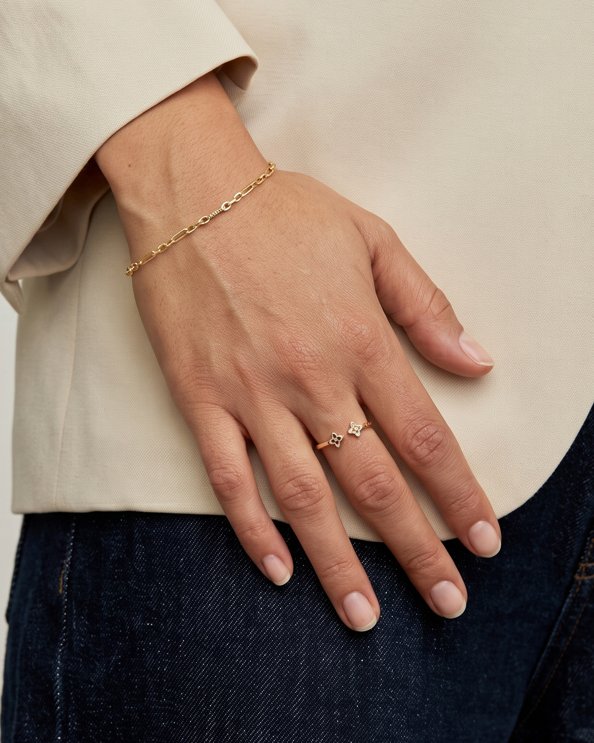 Mercury Ring with Black Diamonds