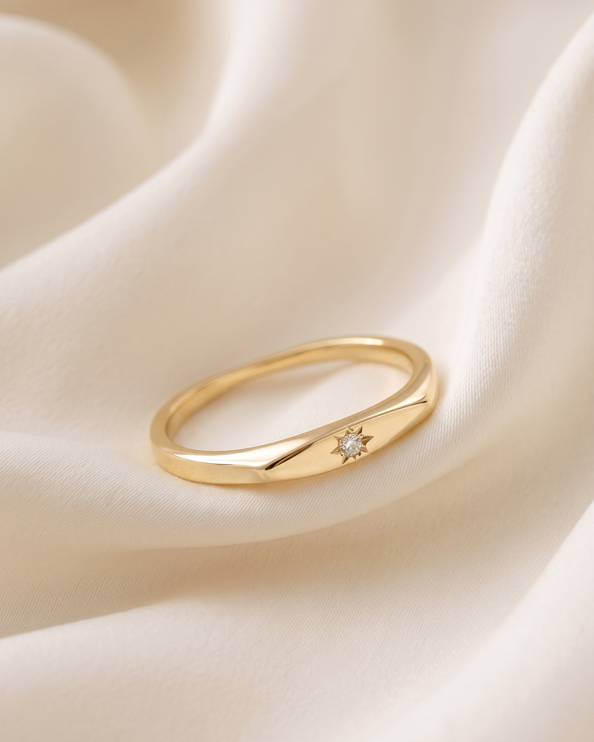 Jackie Gold Ring Star Setting Diamond