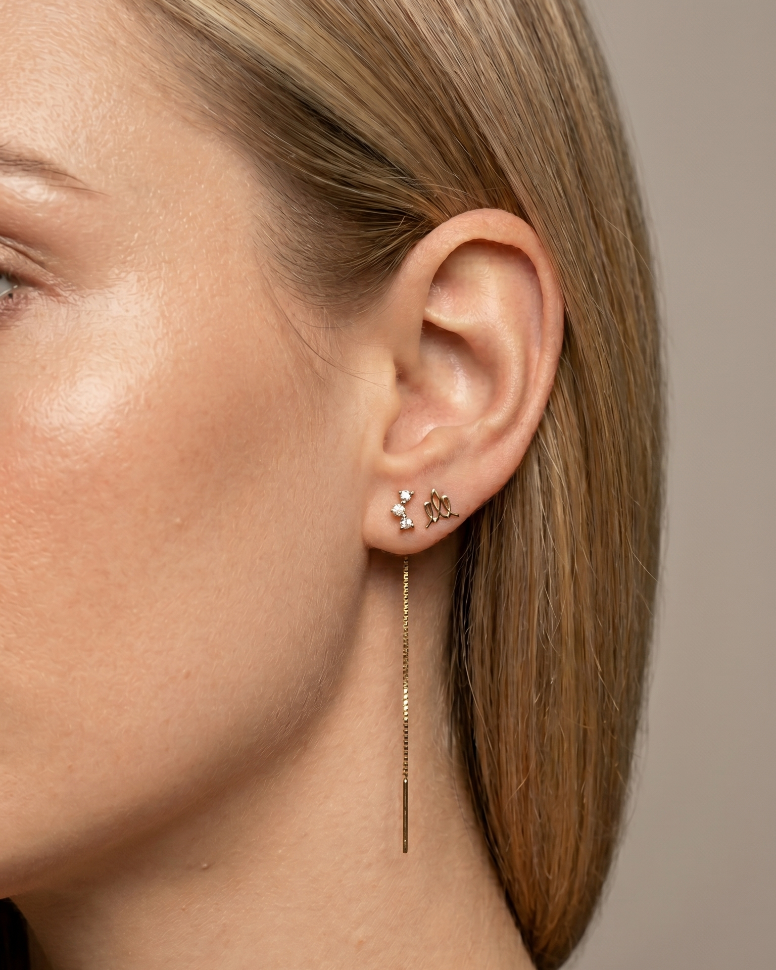 Frida Noni White Diamond Earring