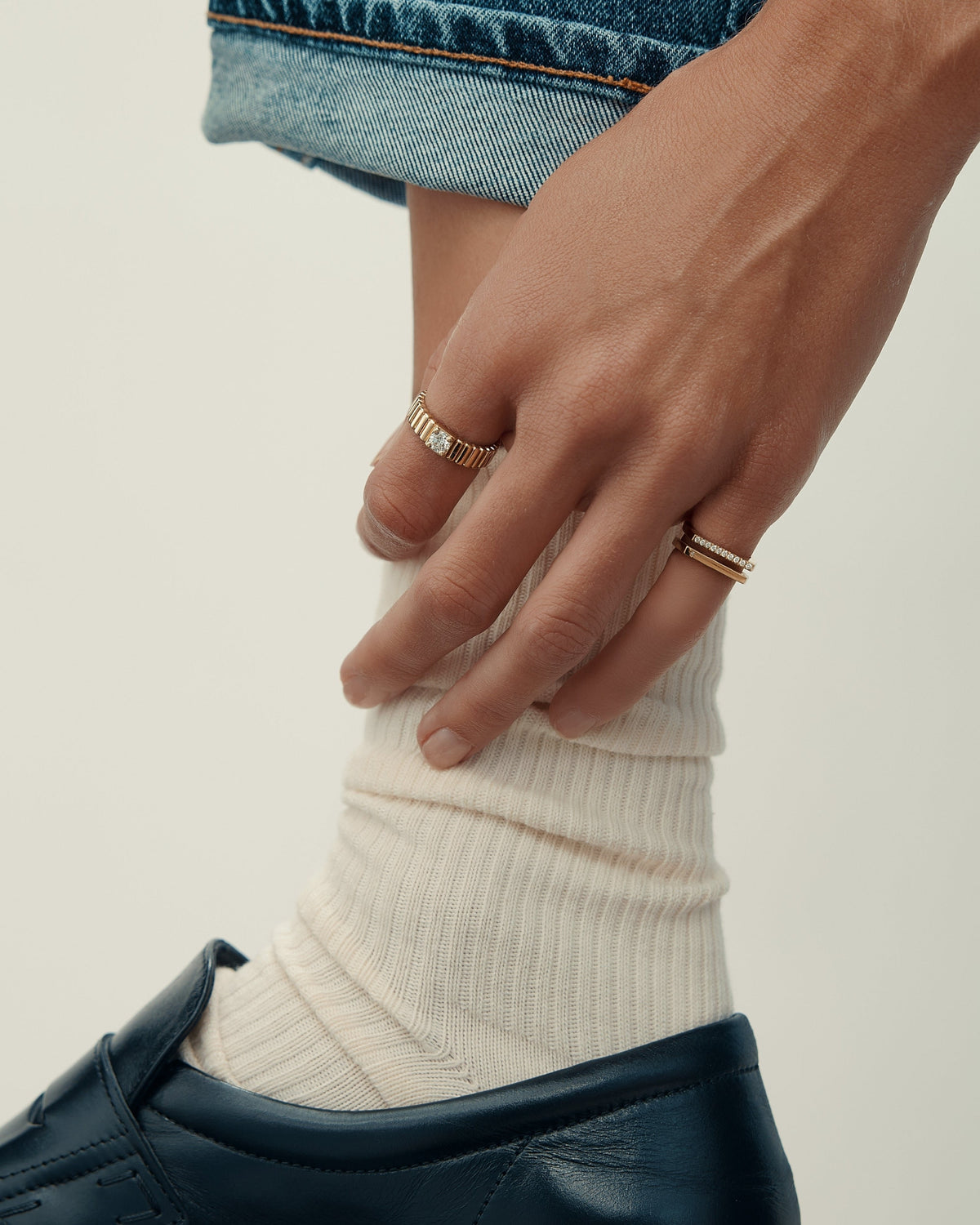 Arin Gold Ring white diamonds