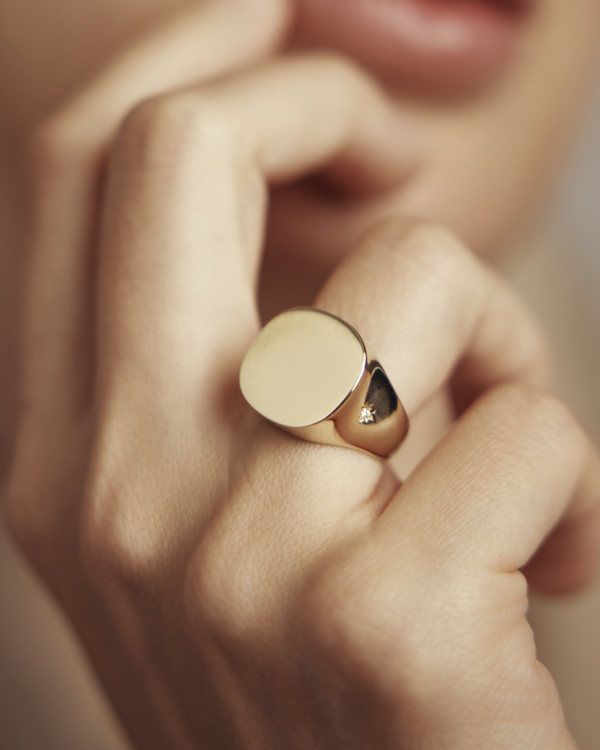 Mila Gold Ring Side Star Setting