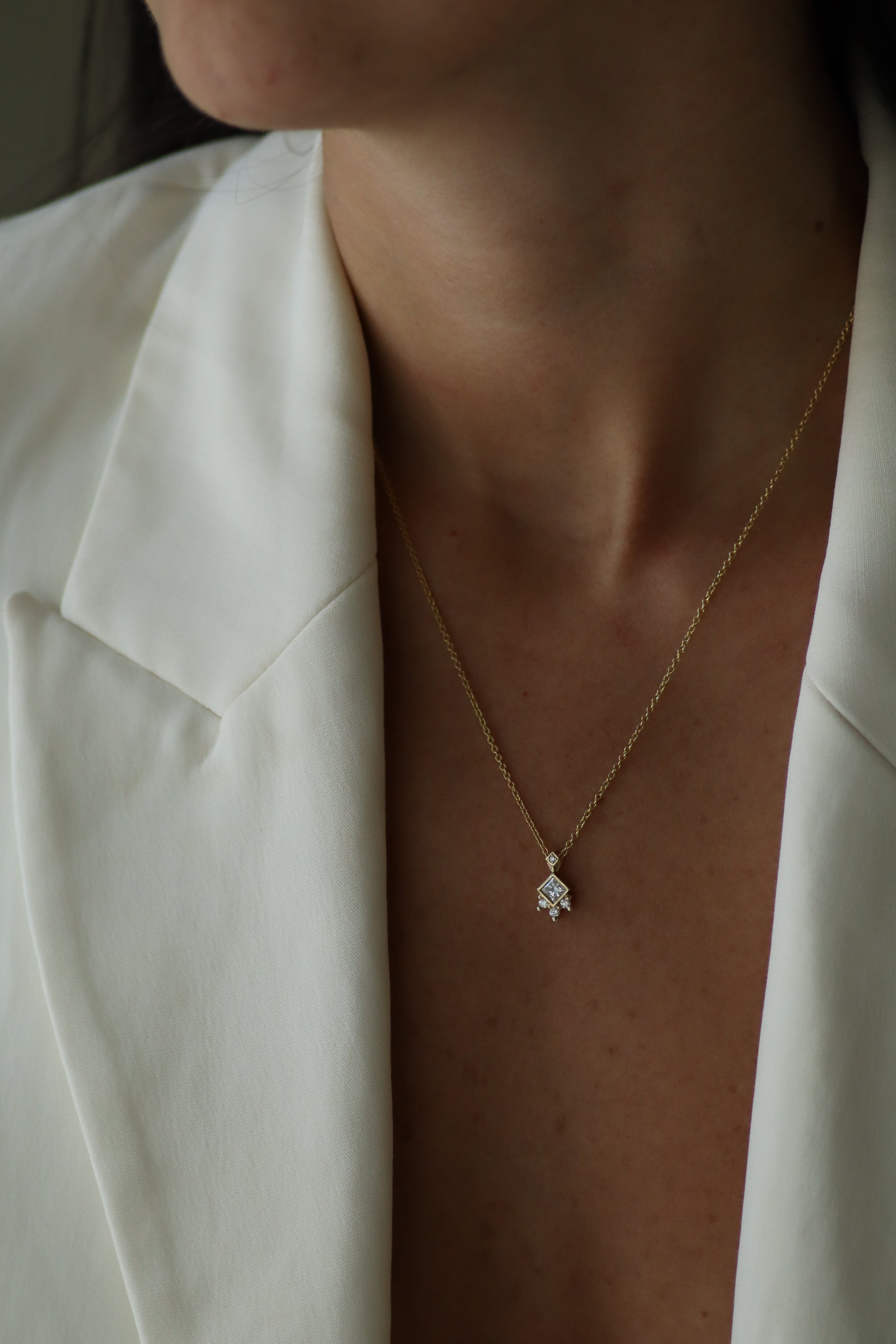 Veronica Necklace With Diamonds