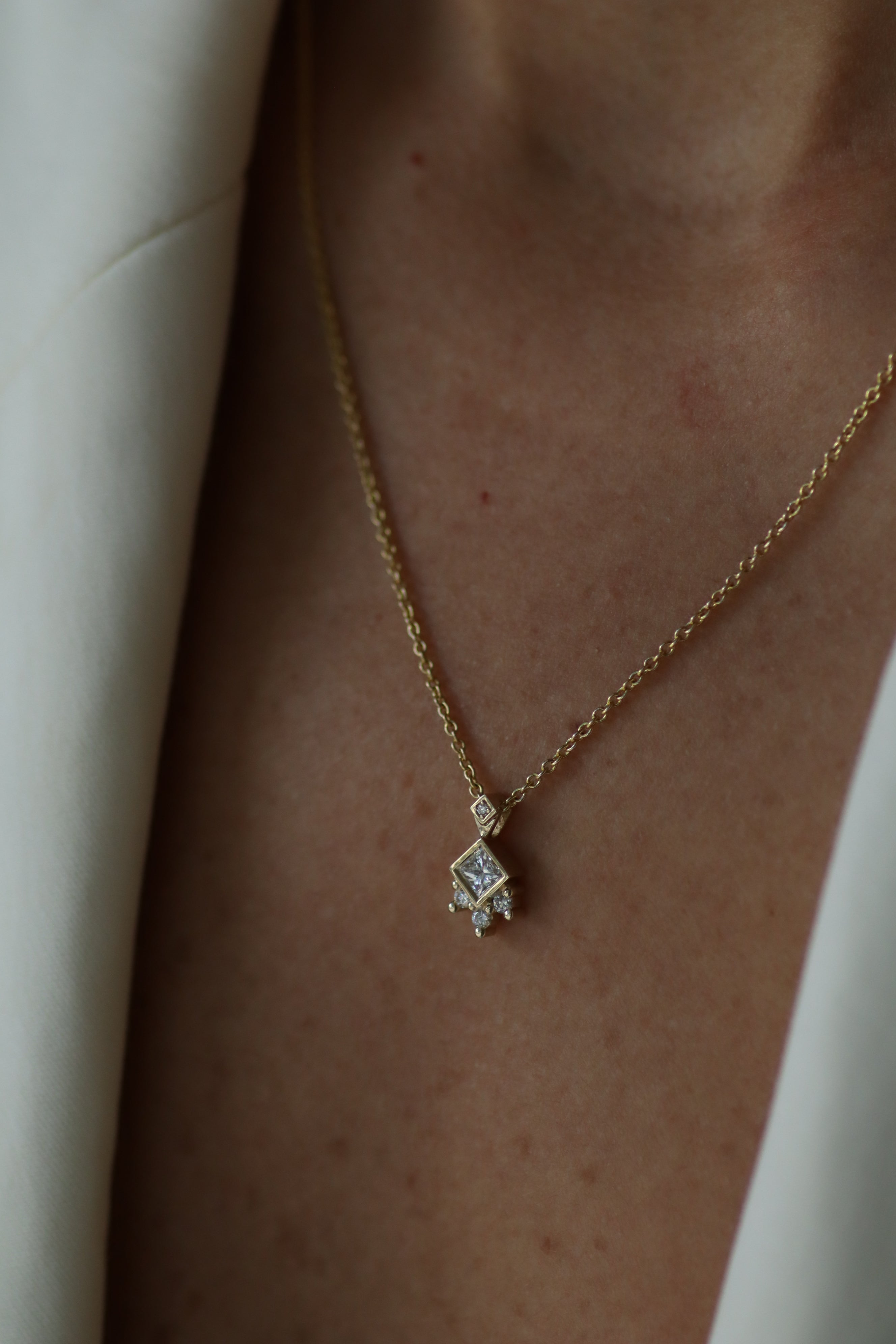 Veronica Necklace With Diamonds