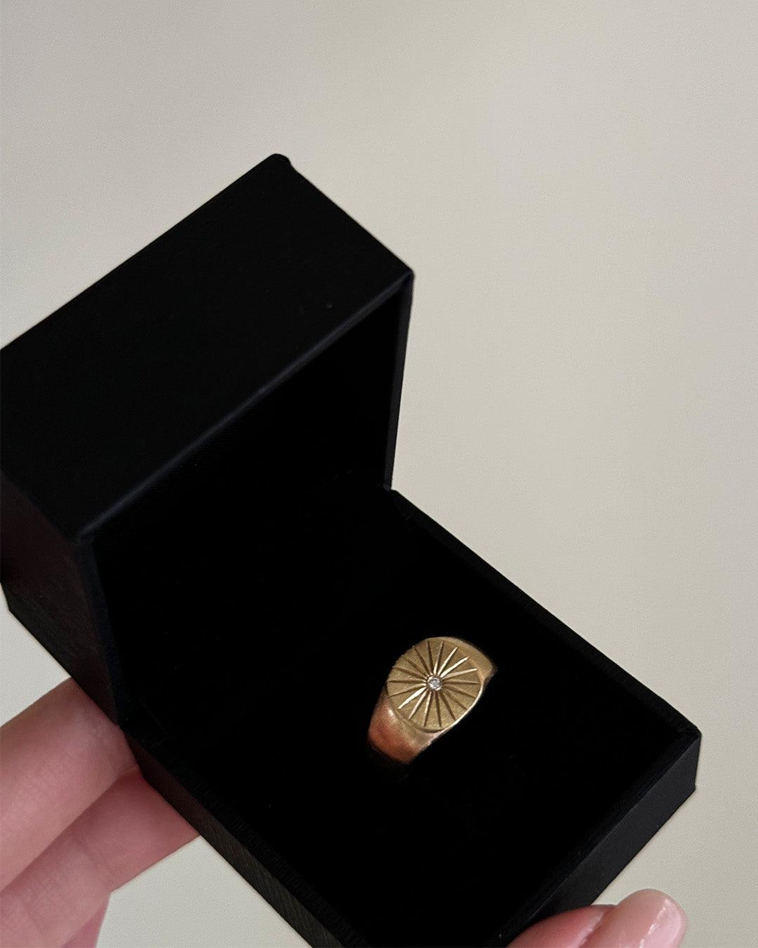 Sunny Gold Ring White Diamond Matte