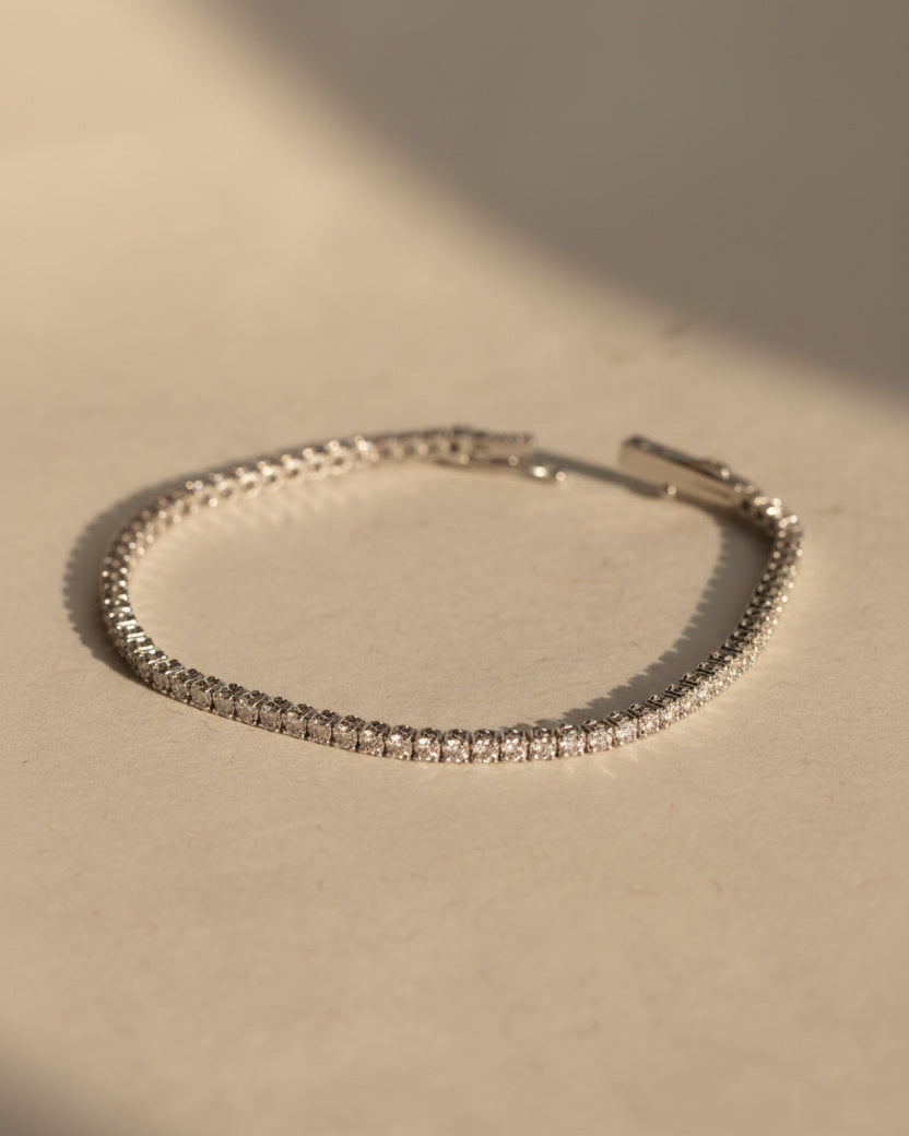 Tennis bracelet white diamonds