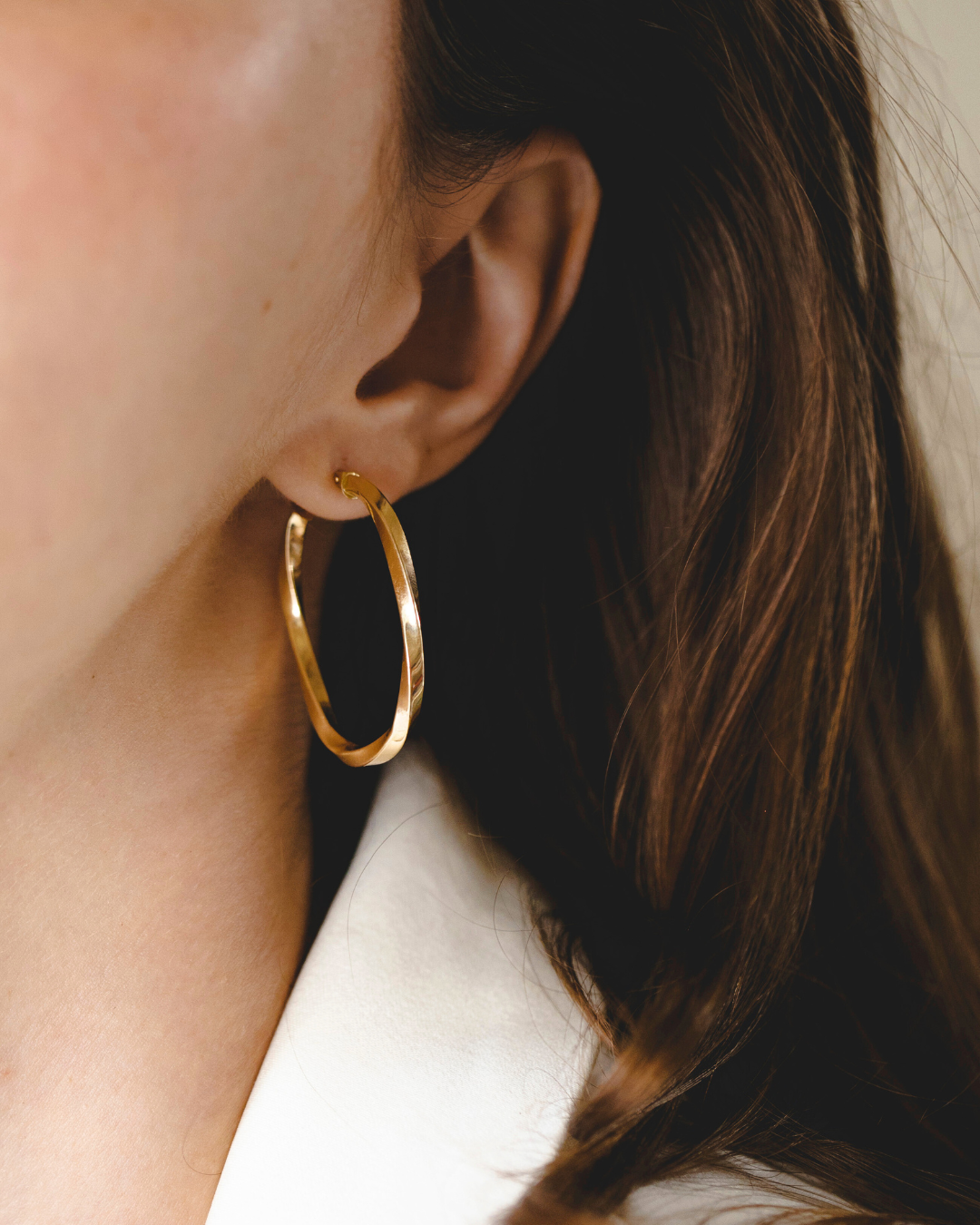 Betty gold hoop earrings