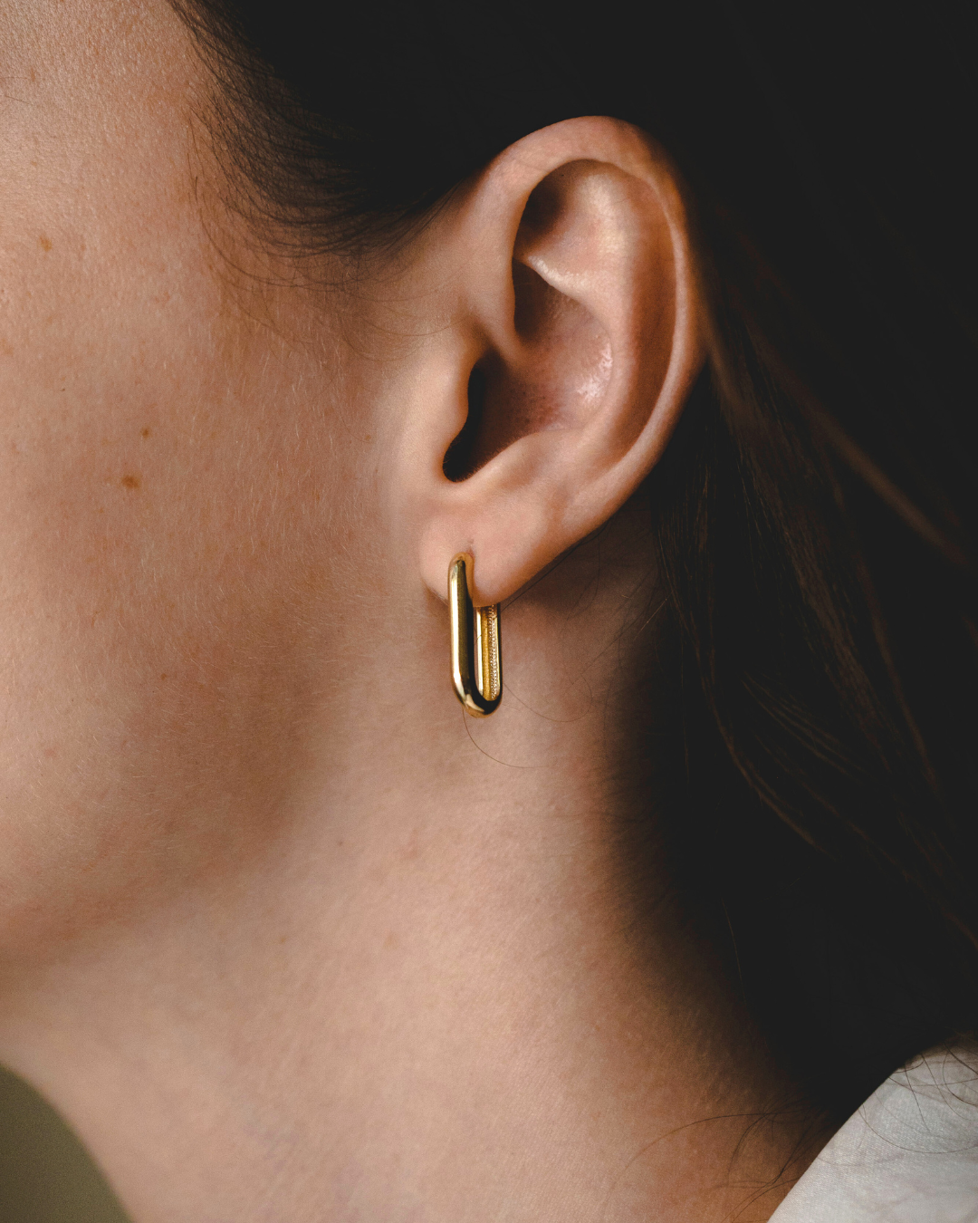 Ava gold hoop earring