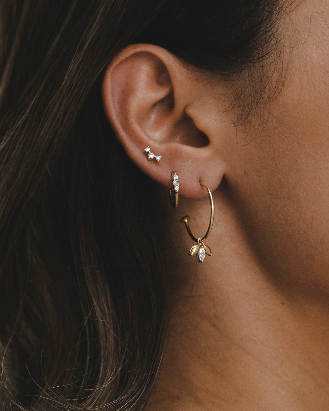 Du Barry Hoop Earring White Diamonds