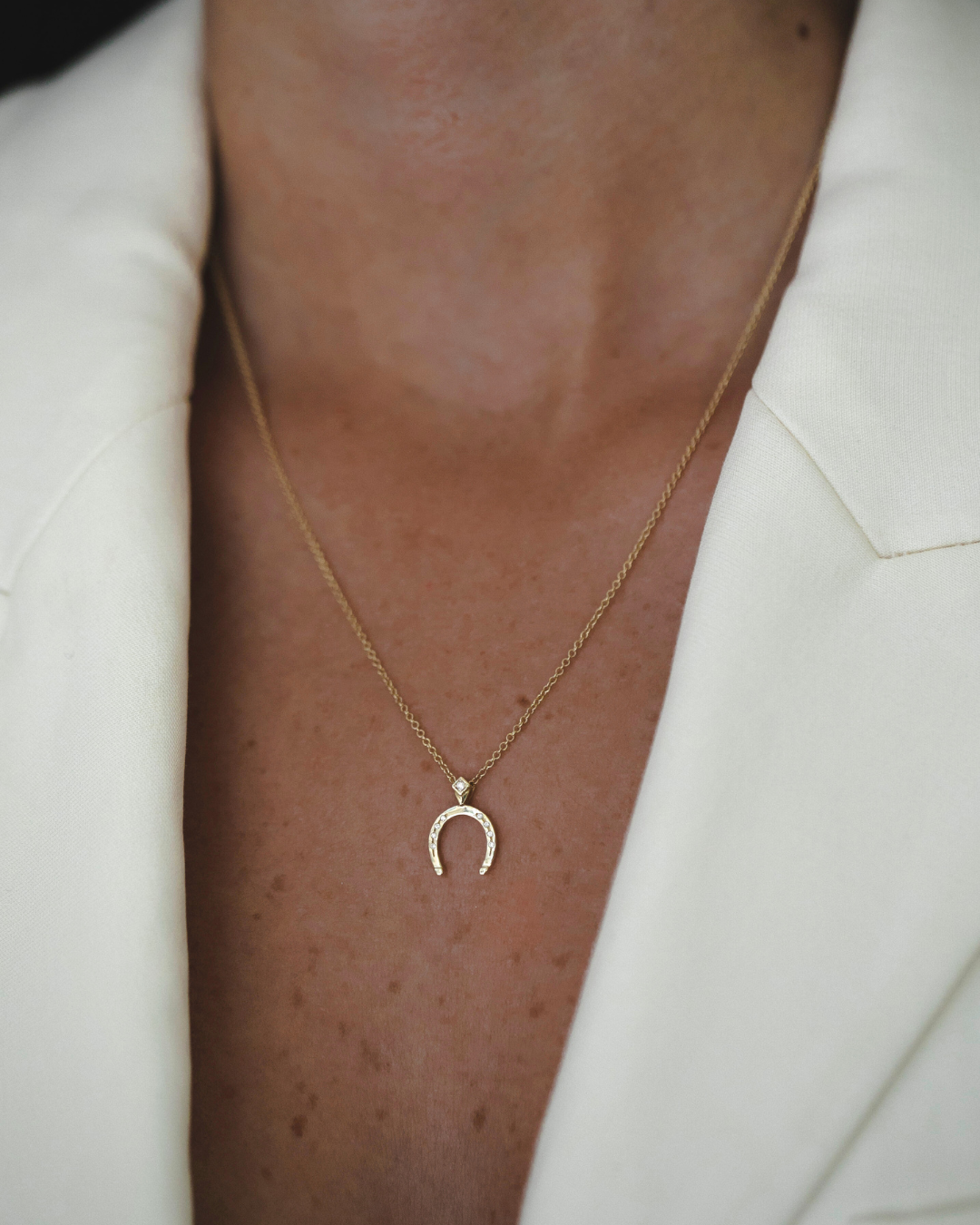 Horseshoe Gold Necklace White Diamond