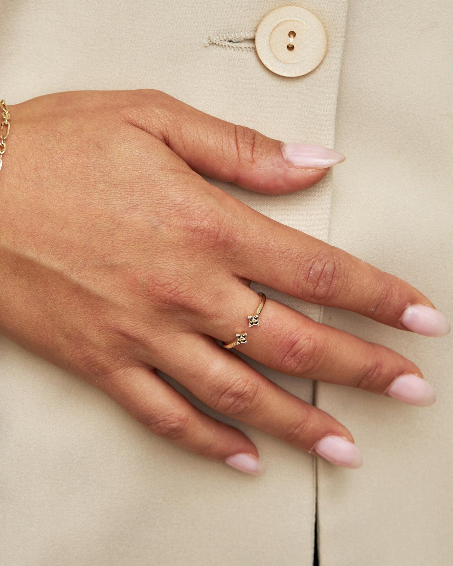 Mercury Ring with Black Diamonds