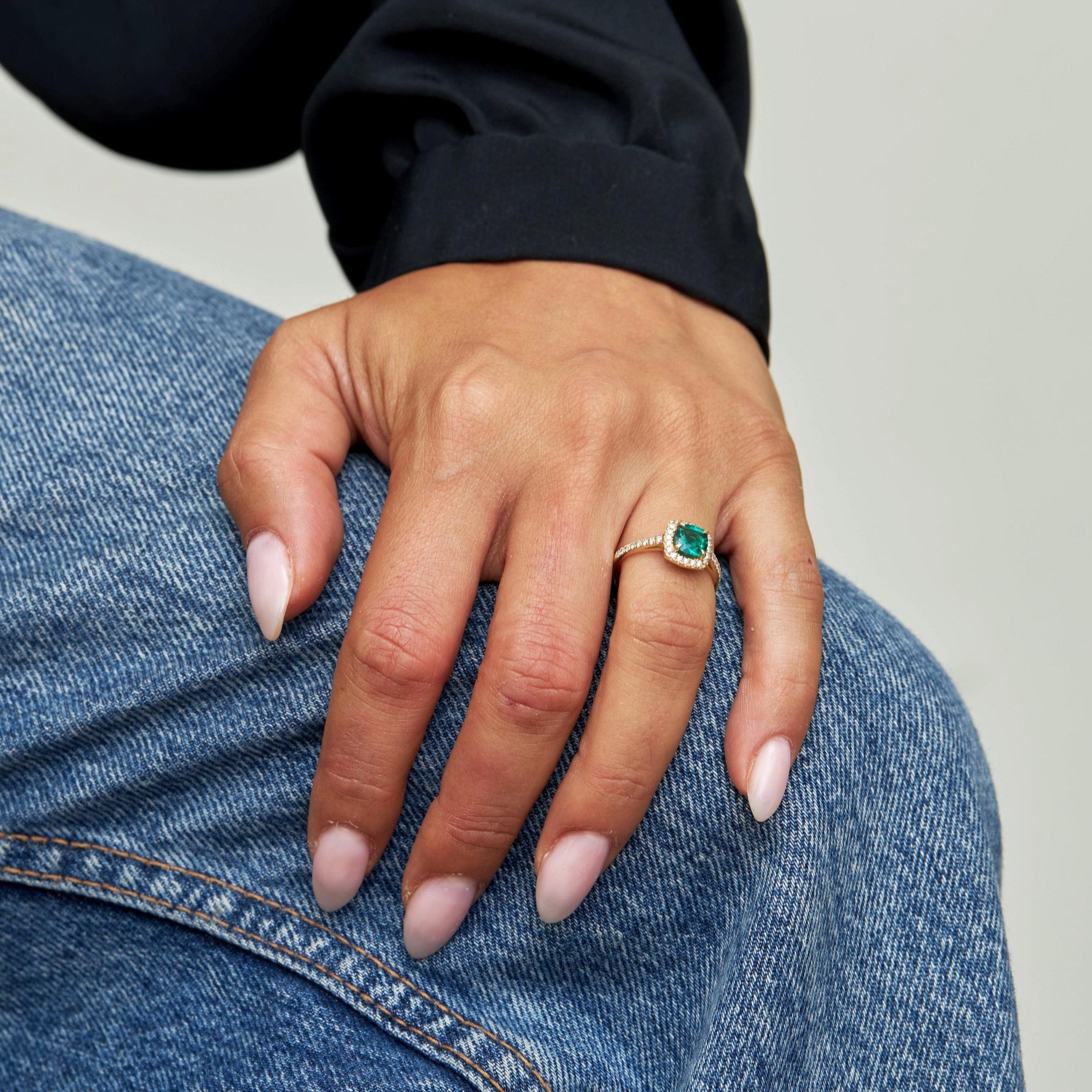 Rachel Ring With Emerald and Diamonds