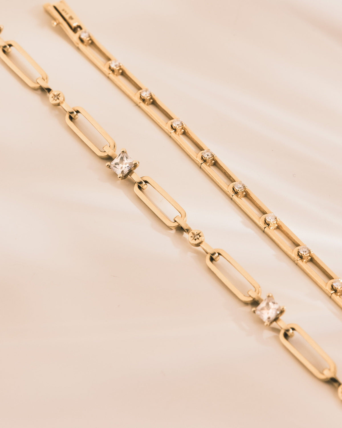 Nora bracelet white diamonds