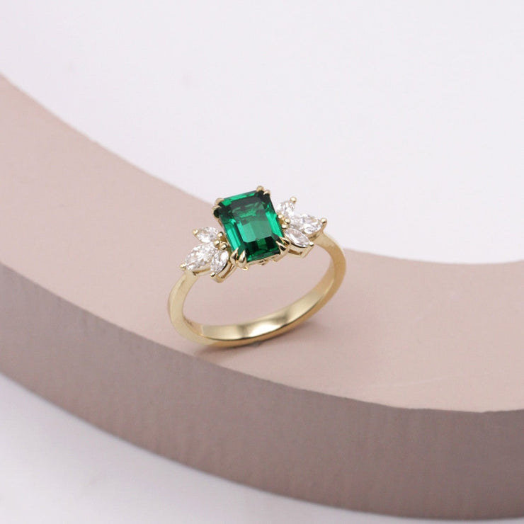 Daphne Ring With Marquise Diamonds and Emerald