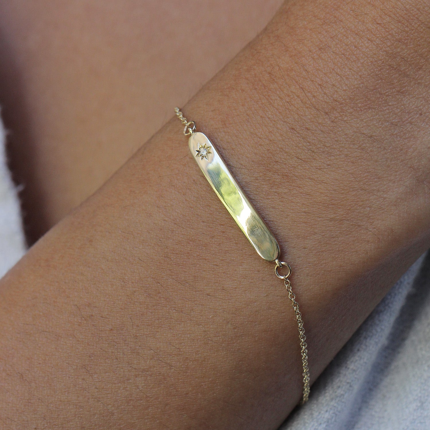 Florence Gold Bracelet With Star setting