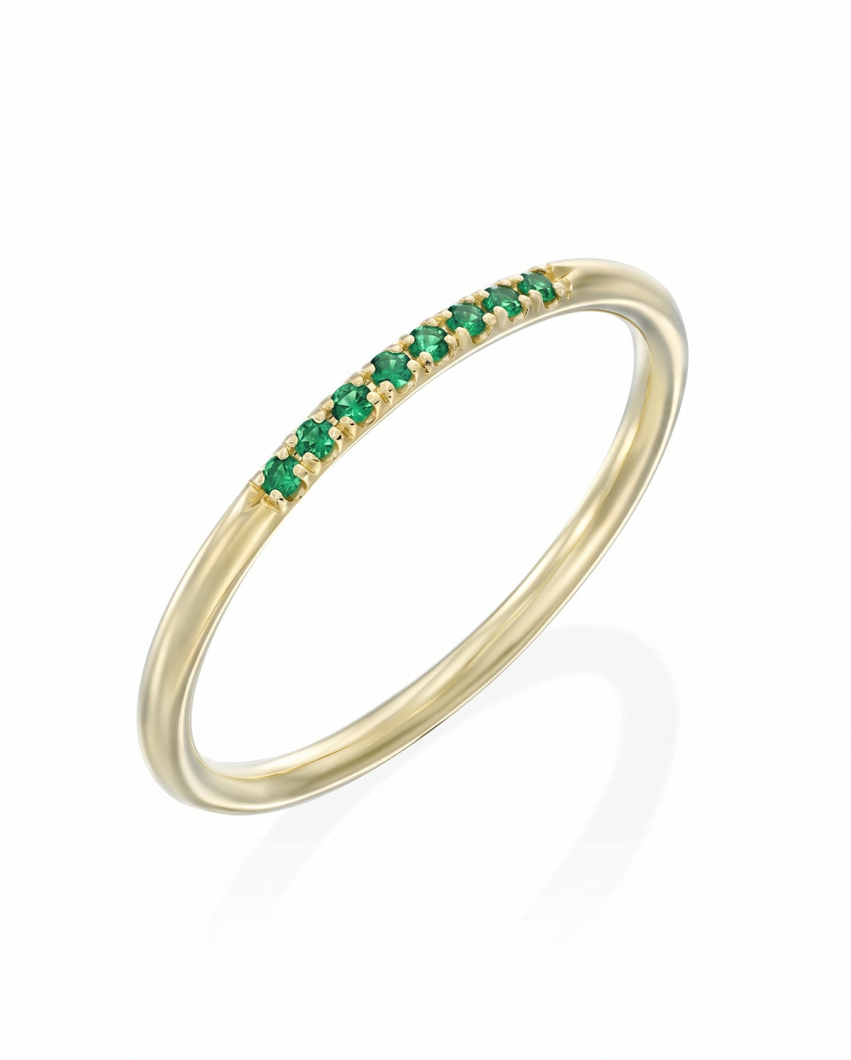 Kelly ring with Emerald