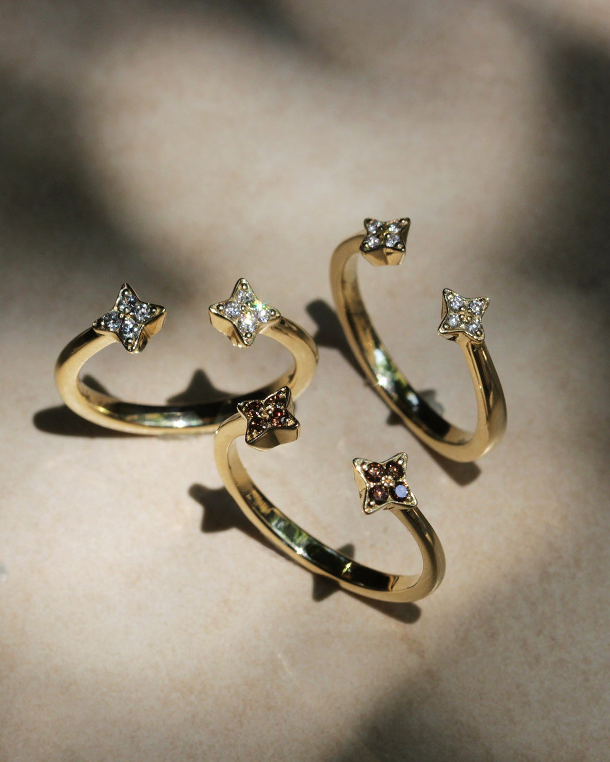 Mercury Ring With White Diamonds